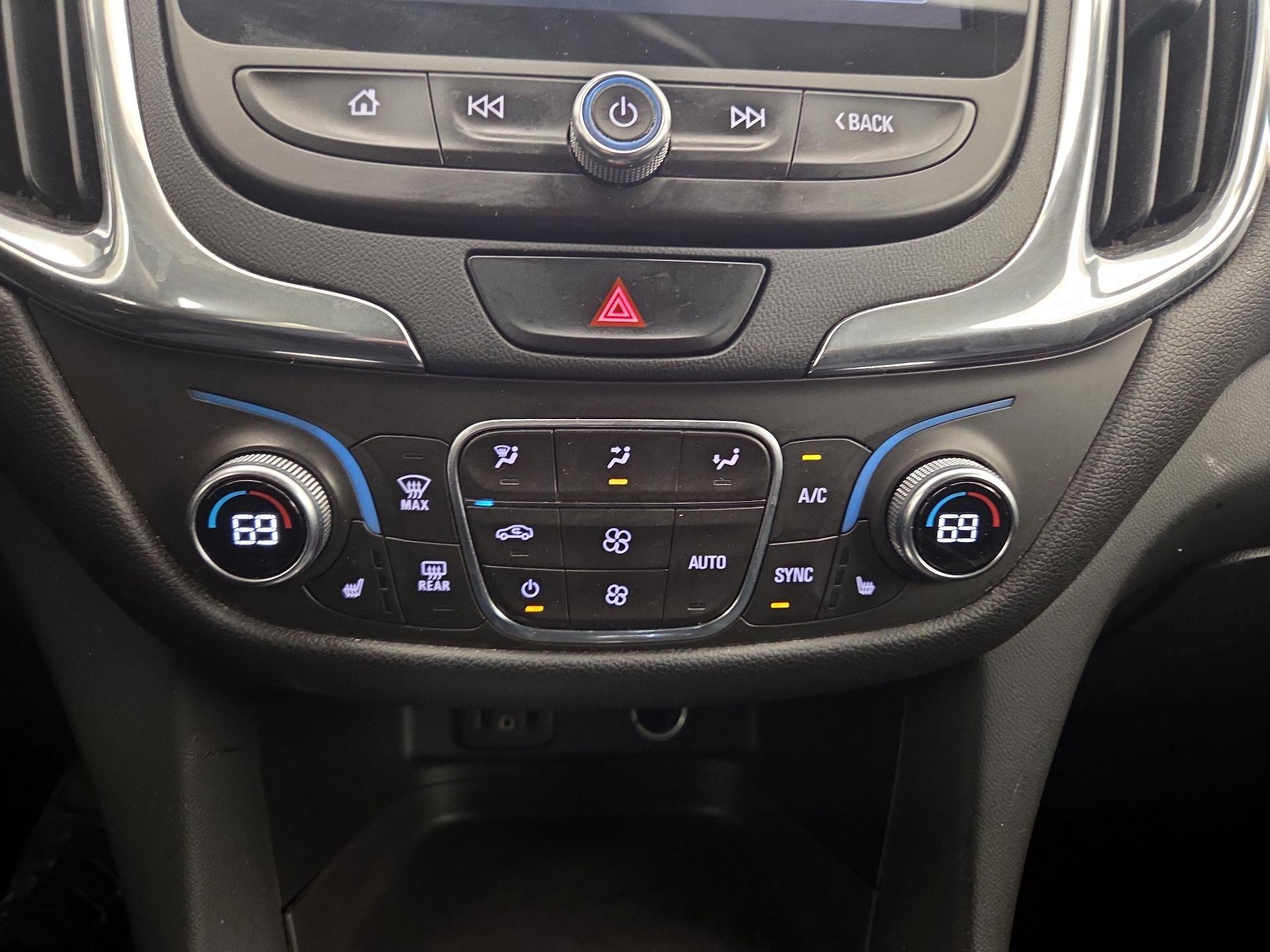 Thumbnail: 2018 Chevrolet Equinox - 16