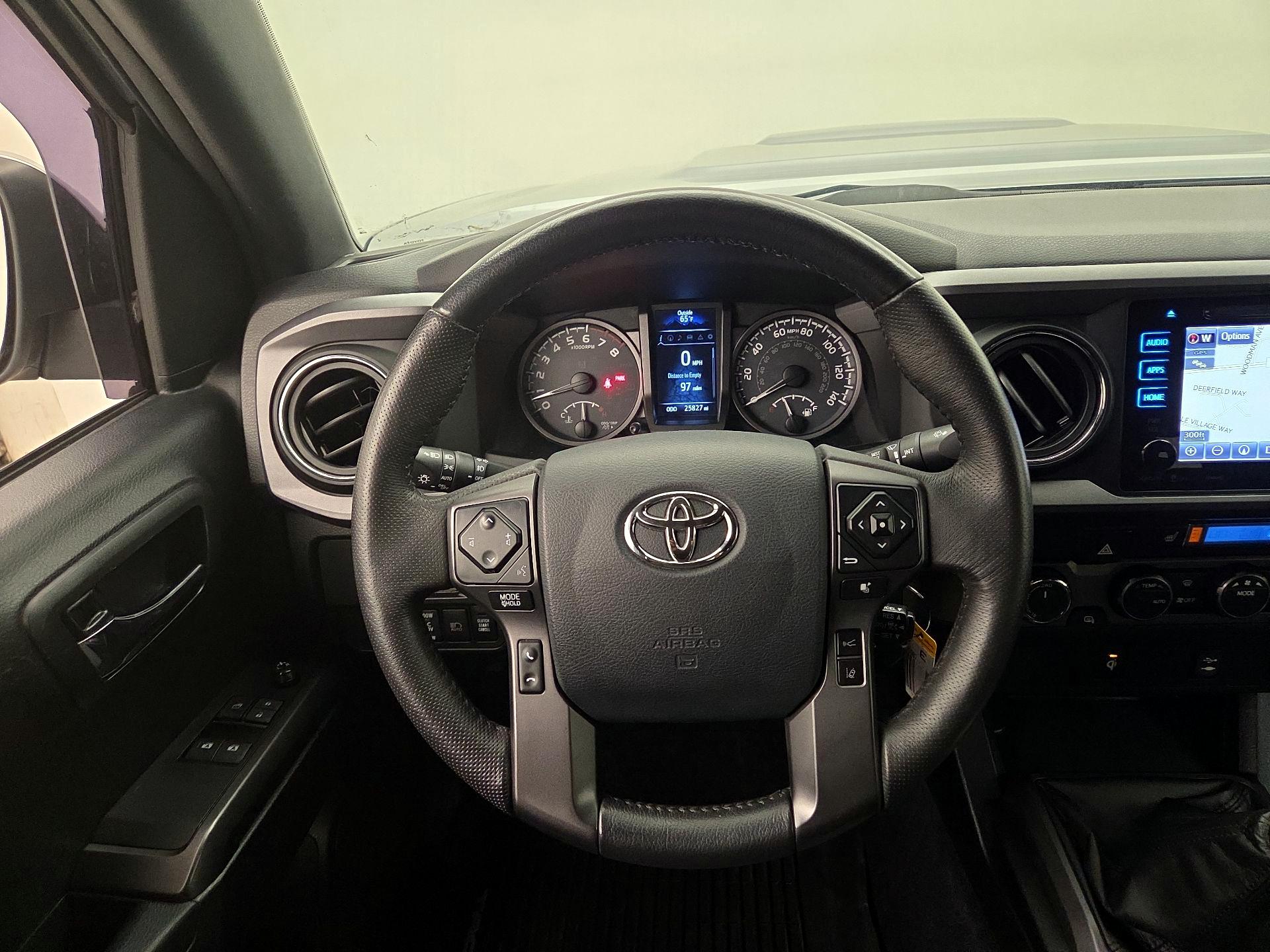 Thumbnail: 2019 Toyota Tacoma - 10