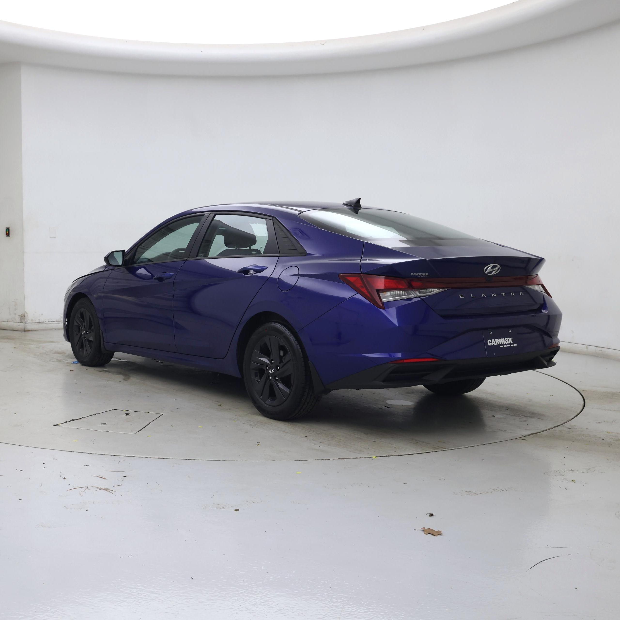 Thumbnail: 2023 Hyundai Elantra - 2