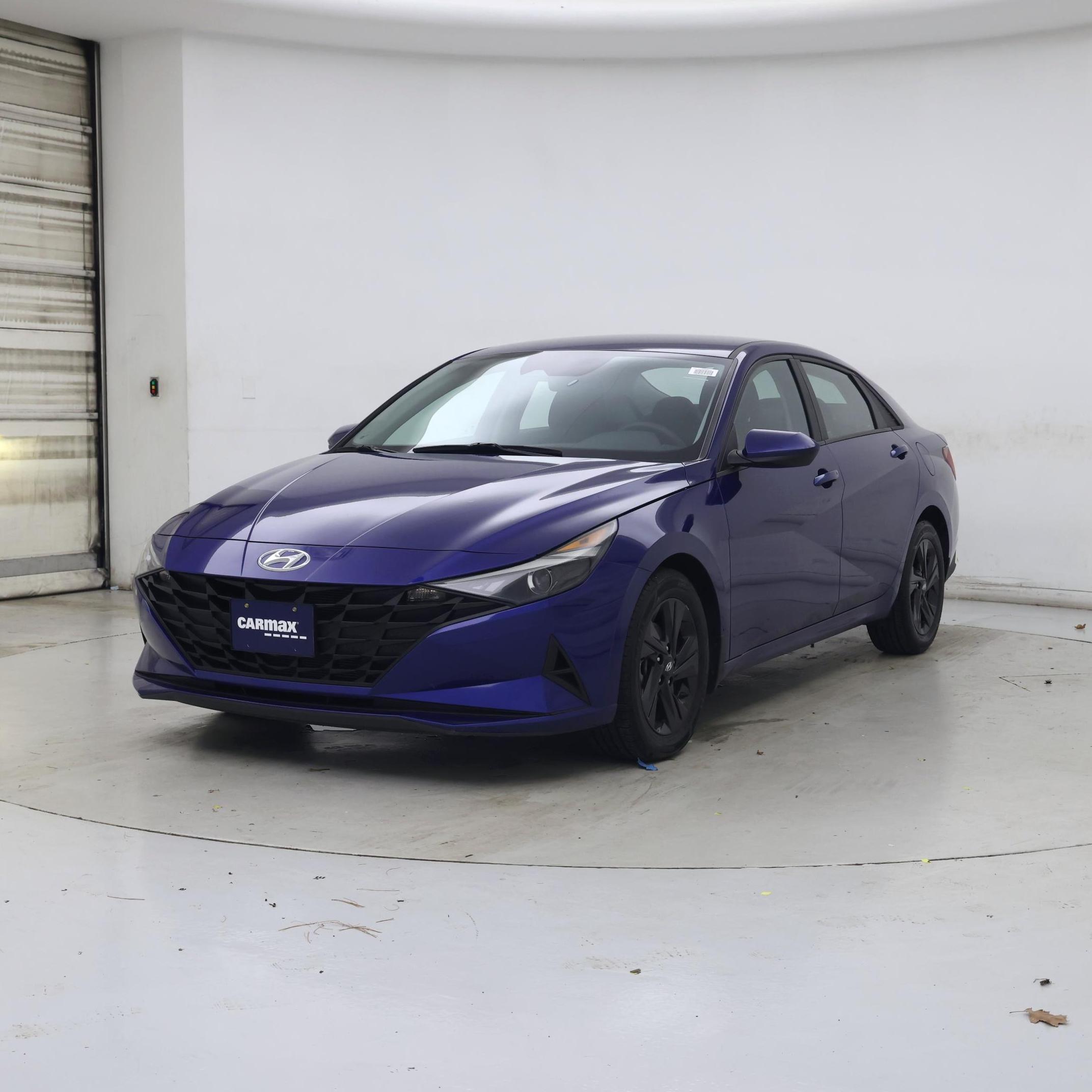 Thumbnail: 2023 Hyundai Elantra - 4