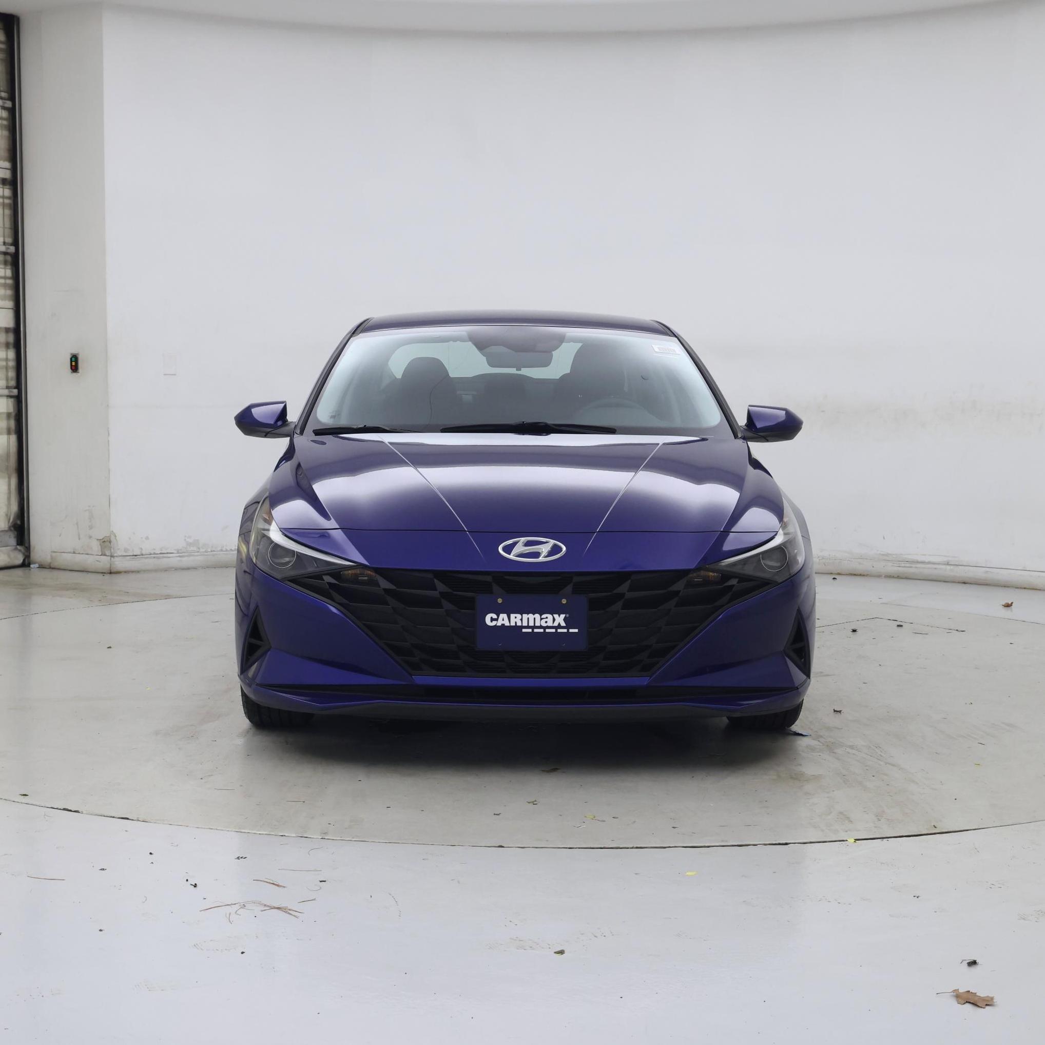 Thumbnail: 2023 Hyundai Elantra - 5