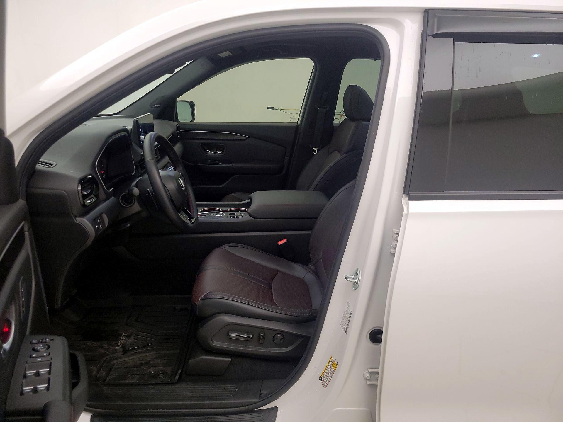 Thumbnail: 2025 Honda Pilot - 11