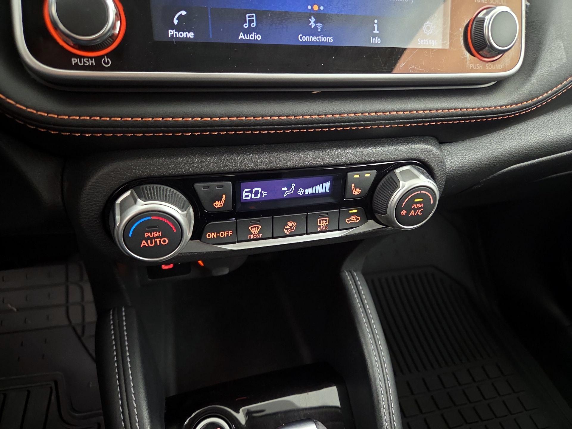 Thumbnail: 2020 Nissan Kicks - 15