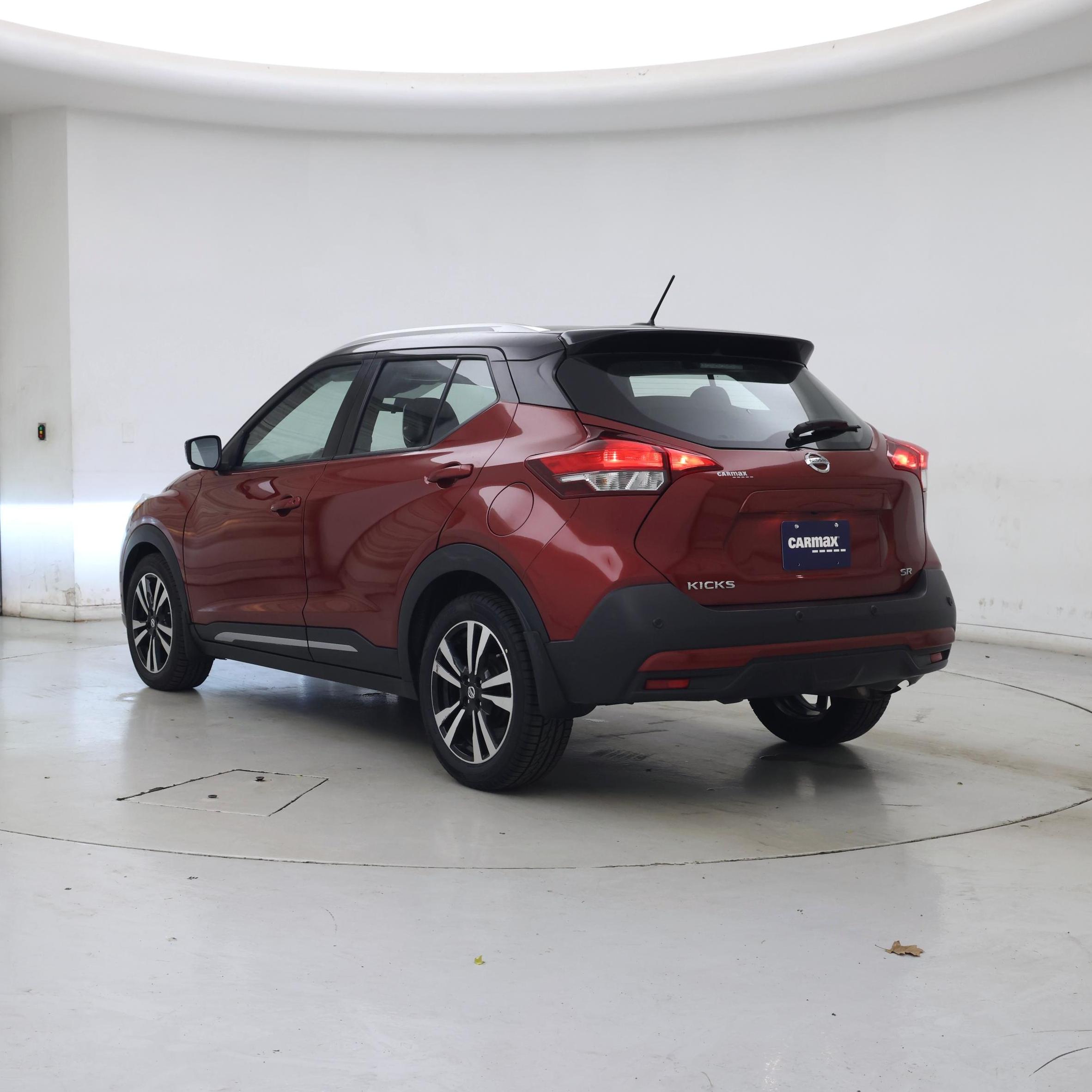 Thumbnail: 2020 Nissan Kicks - 2
