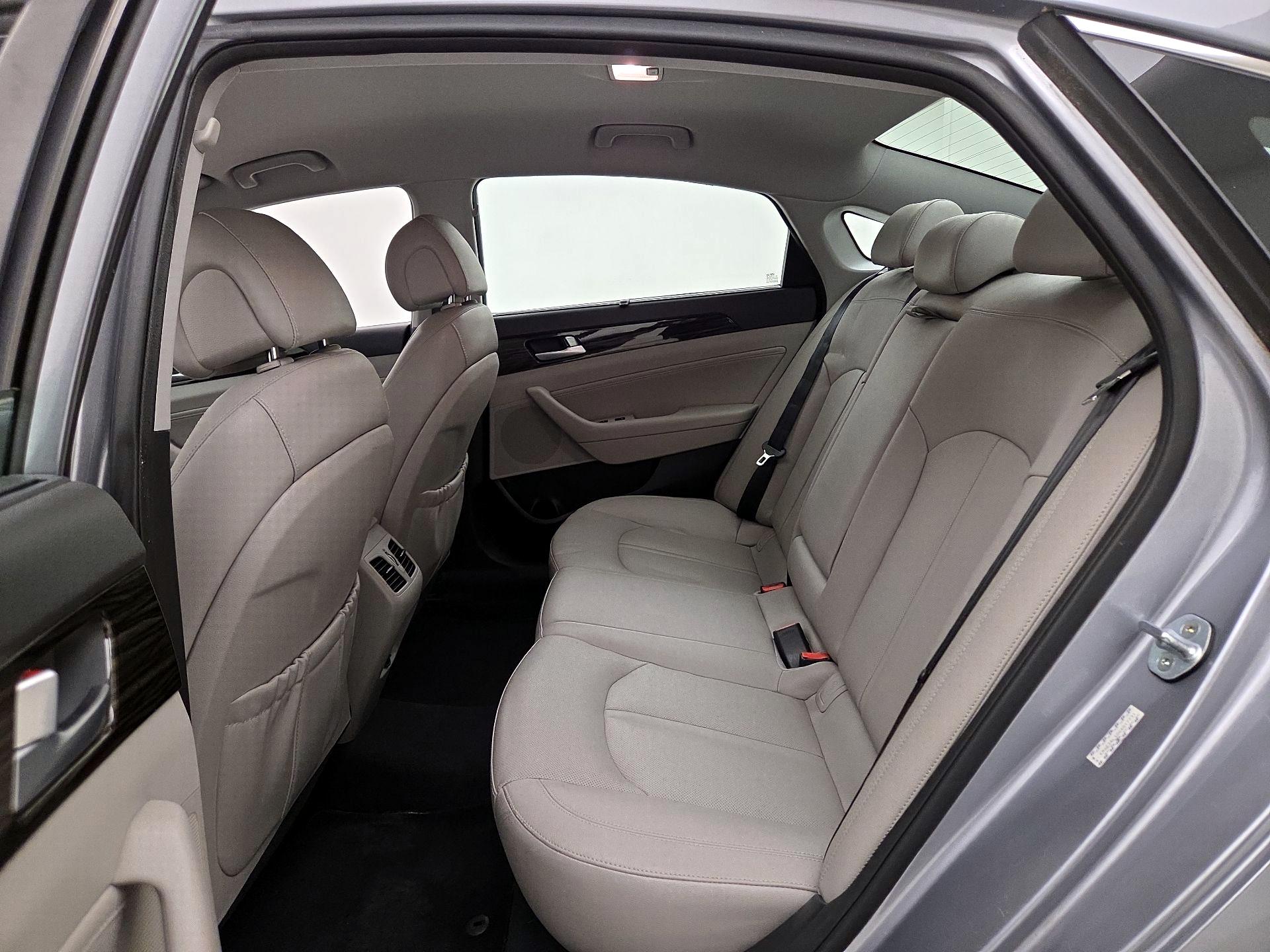 Thumbnail: 2016 Hyundai Sonata - 19
