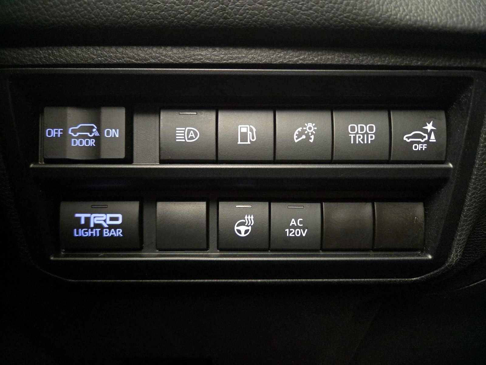2023 Toyota Sequoia TRD Pro - Photo 14