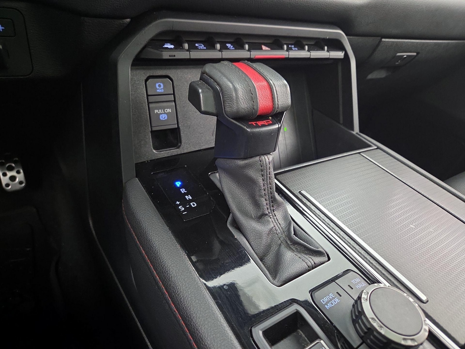 2023 Toyota Sequoia TRD Pro - Photo 18