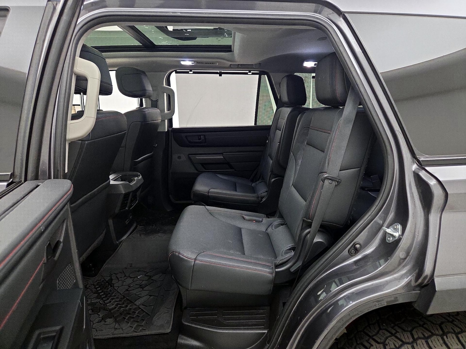 2023 Toyota Sequoia TRD Pro - Photo 21