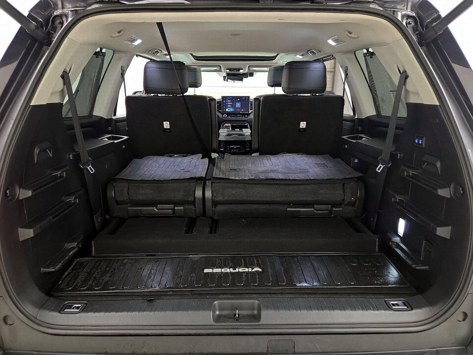 2023 Toyota Sequoia TRD Pro - Photo 24
