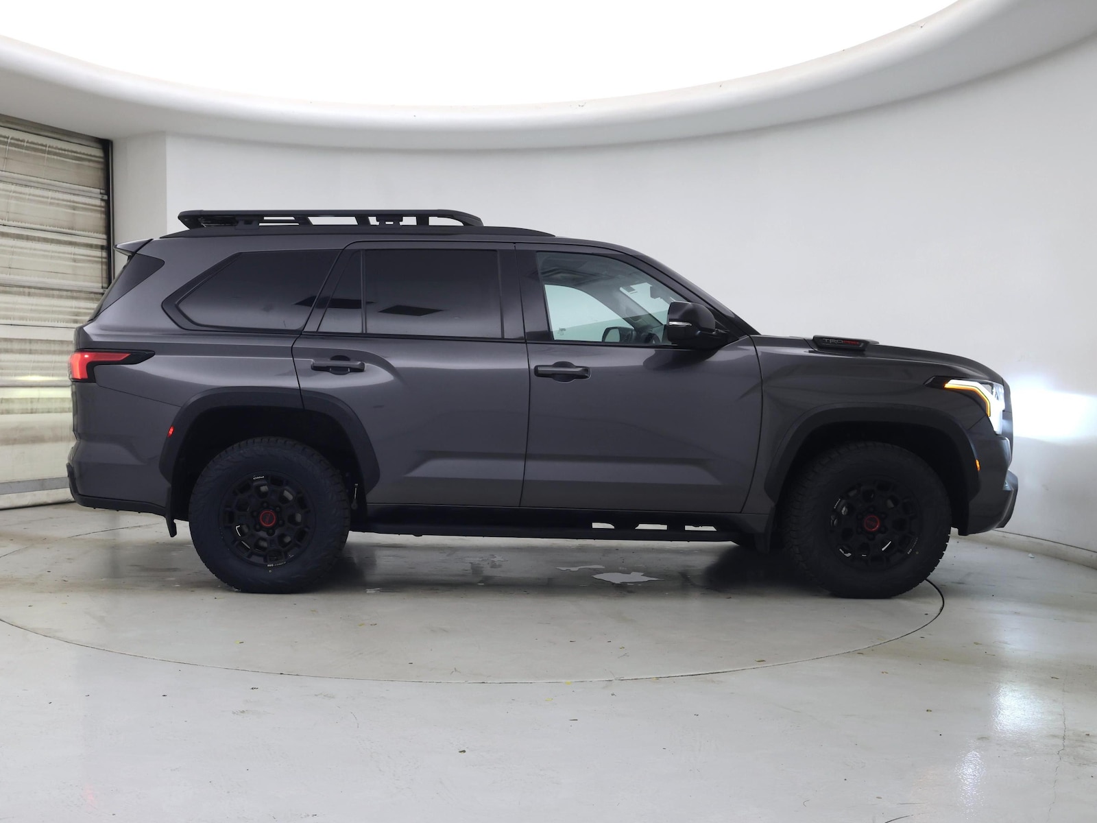 2023 Toyota Sequoia TRD Pro - Photo 8