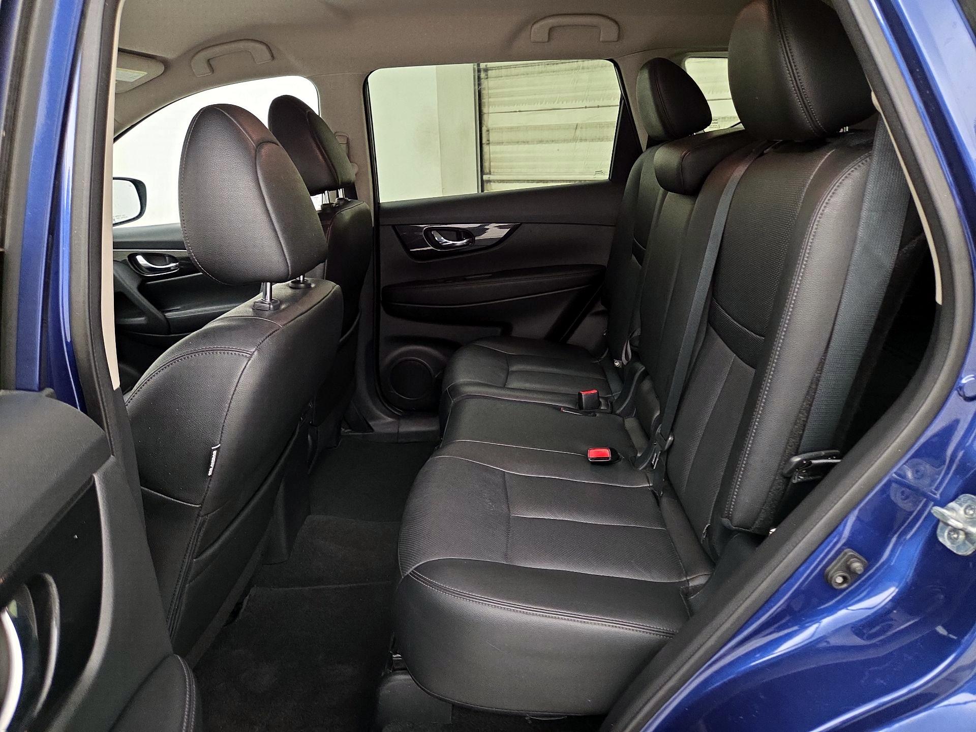 Thumbnail: 2018 Nissan Rogue - 20