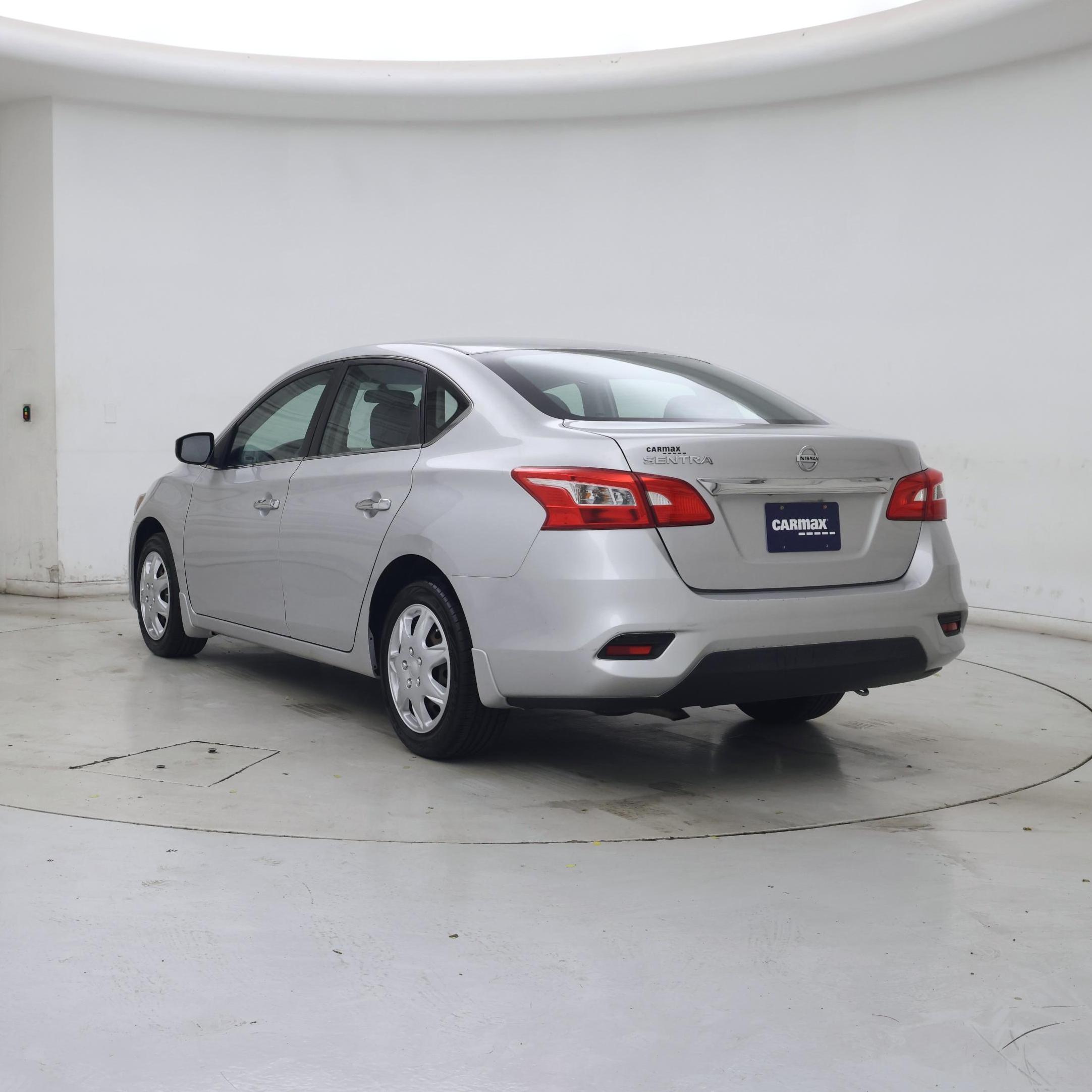 Thumbnail: 2017 Nissan Sentra - 2