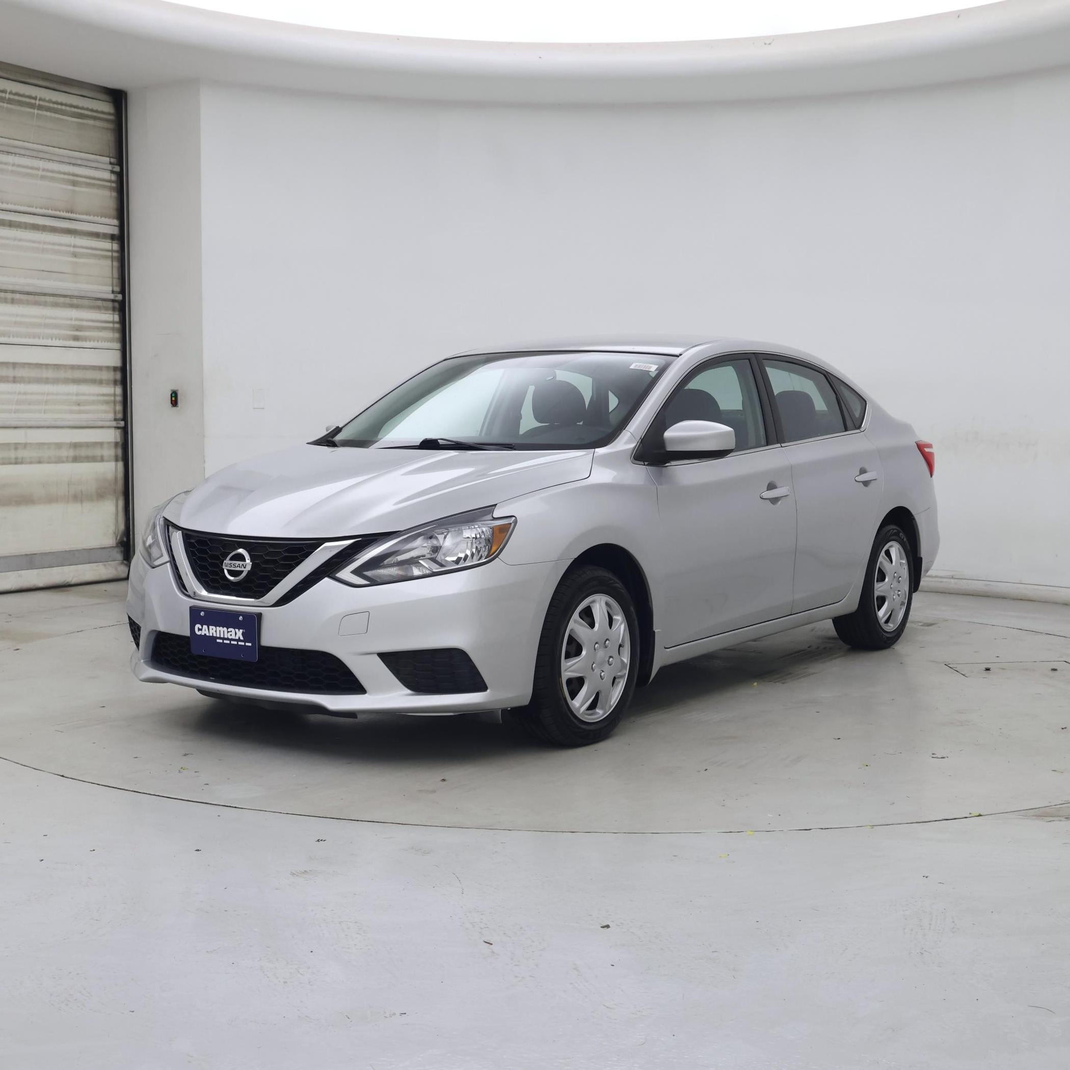 Thumbnail: 2017 Nissan Sentra - 4