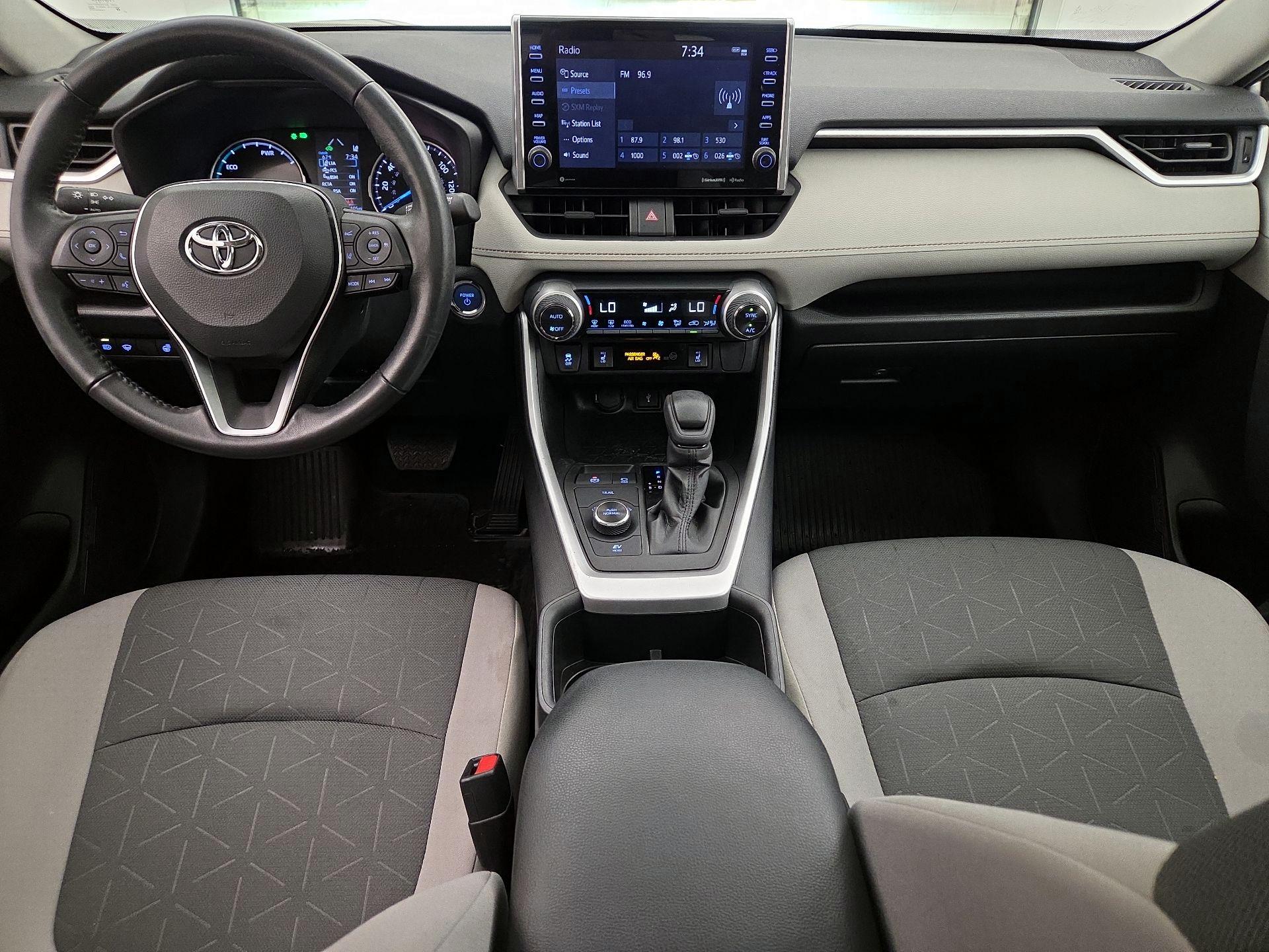 Thumbnail: 2022 Toyota RAV4 - 9