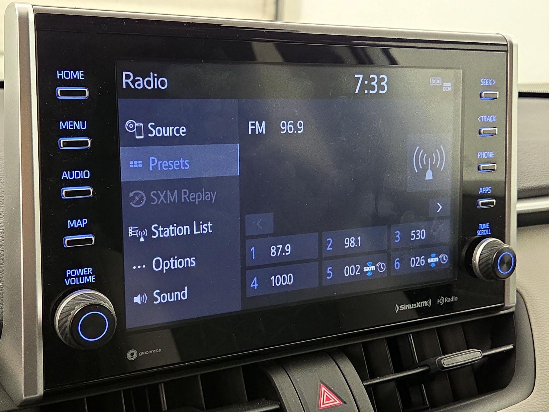 Thumbnail: 2022 Toyota RAV4 - 15