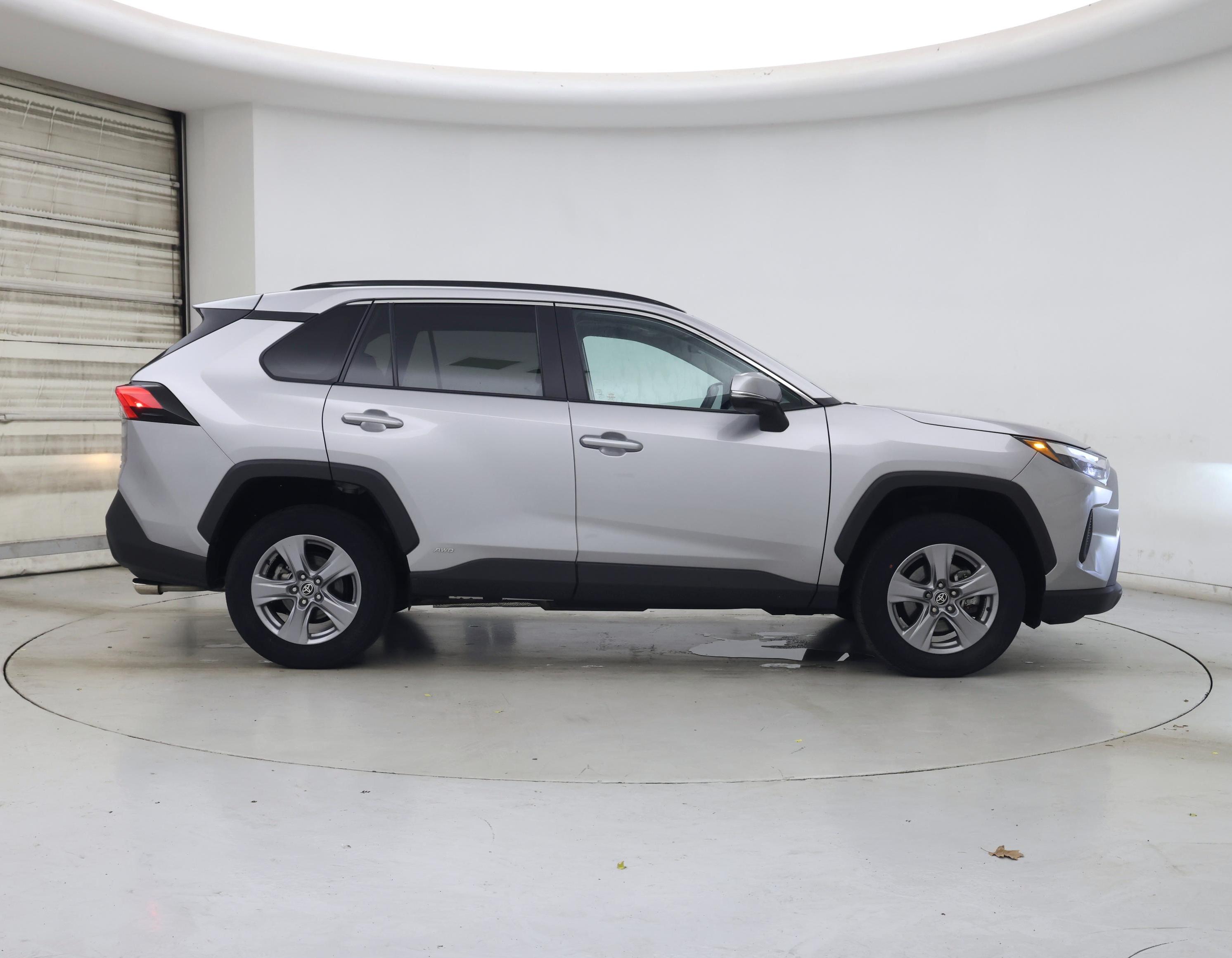 Thumbnail: 2022 Toyota RAV4 - 7