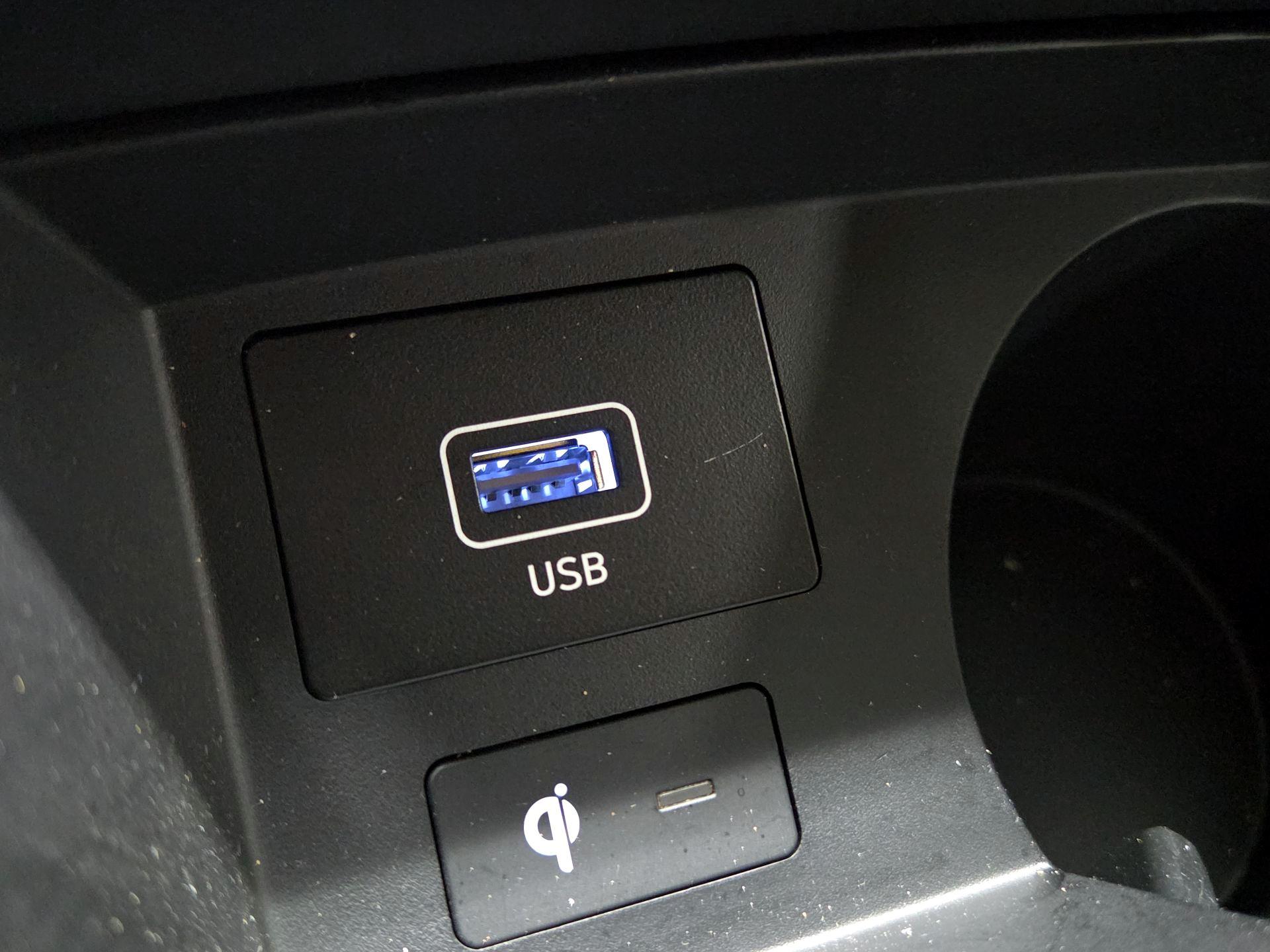 Thumbnail: 2022 Hyundai Santa Fe - 19