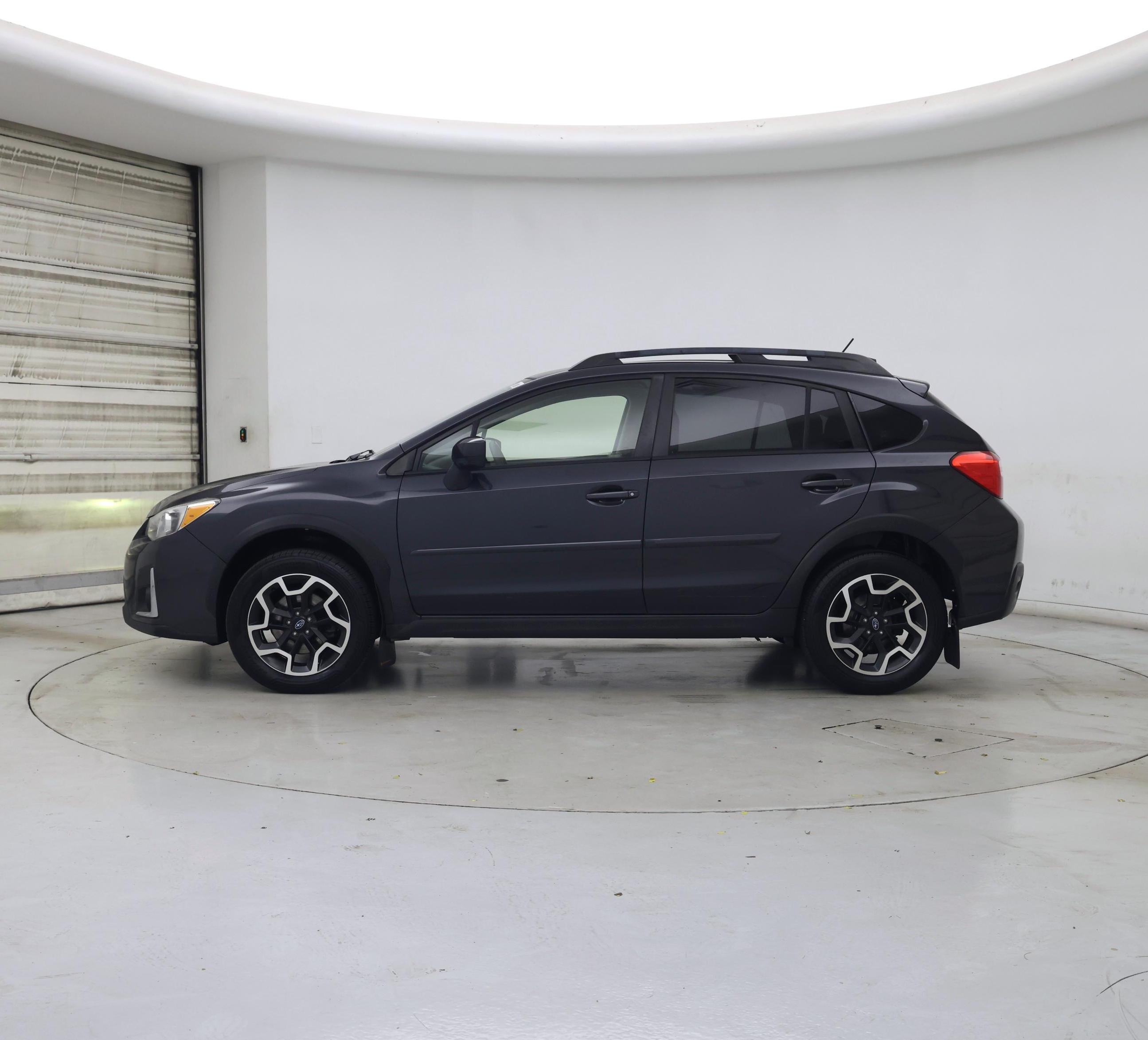 Thumbnail: 2016 Subaru XV Crosstrek - 3