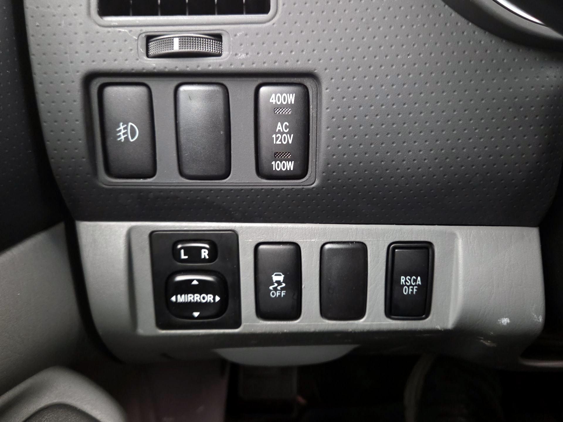 Thumbnail: 2015 Toyota Tacoma - 13