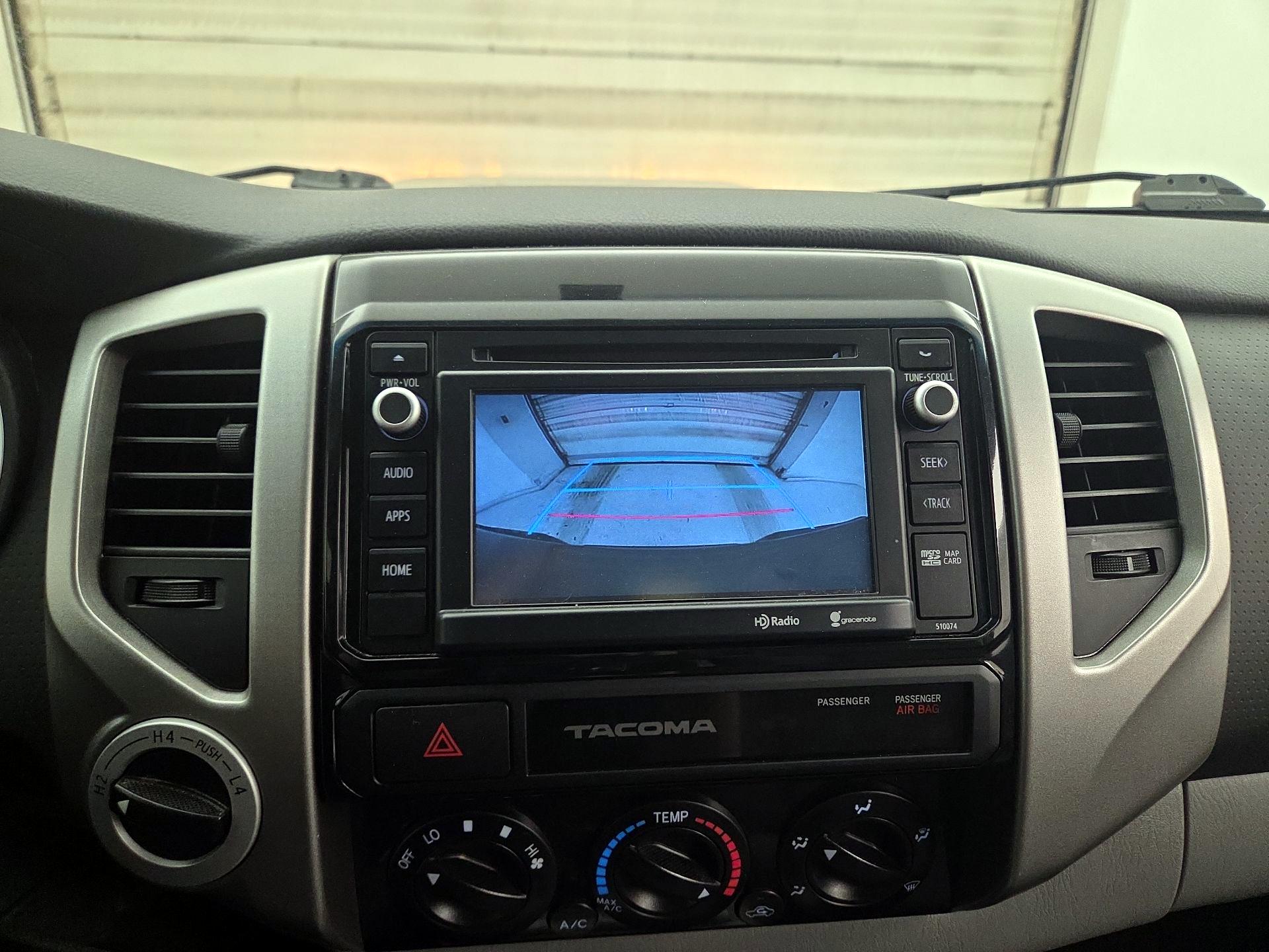 Thumbnail: 2015 Toyota Tacoma - 14