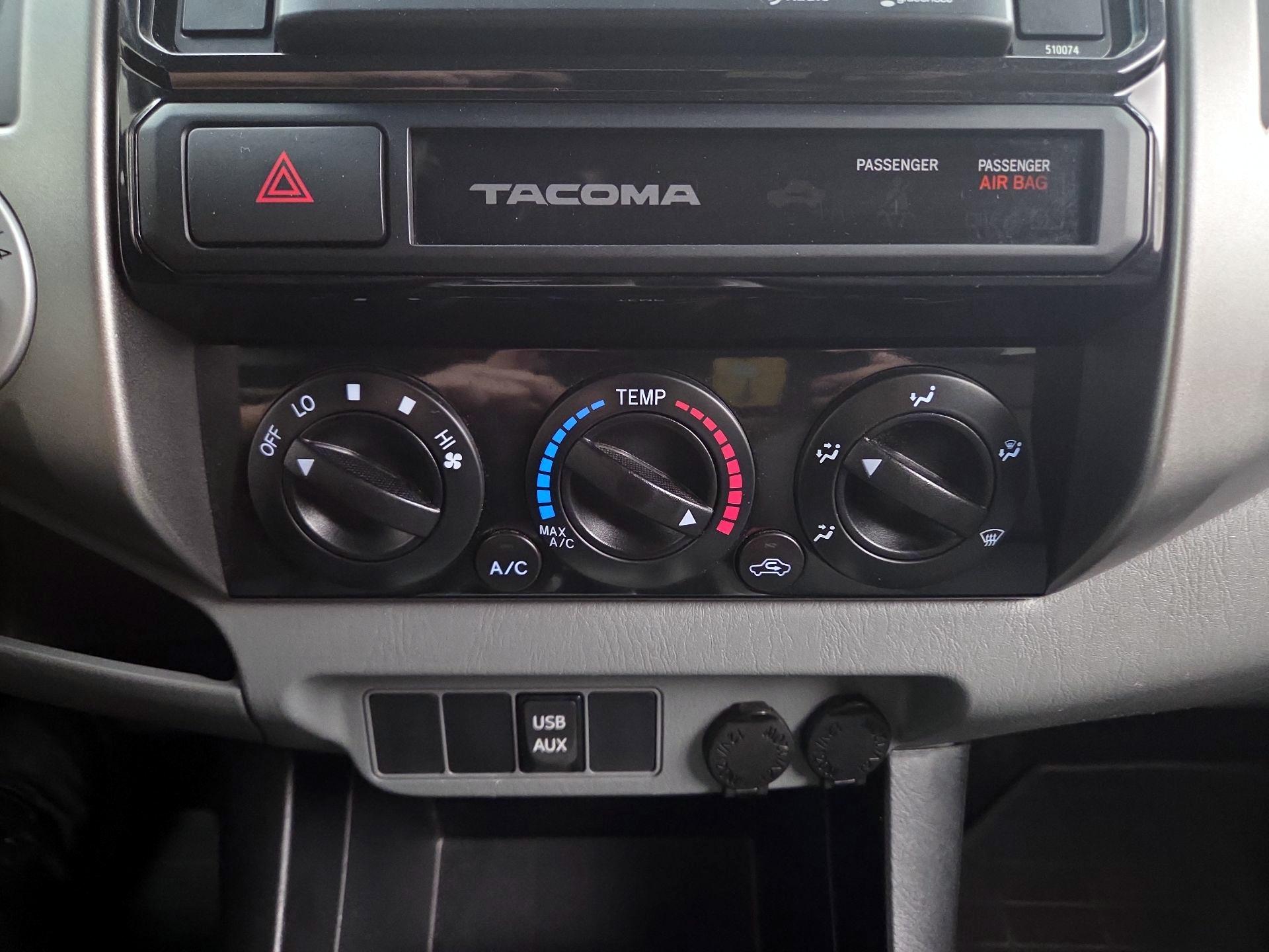 Thumbnail: 2015 Toyota Tacoma - 16