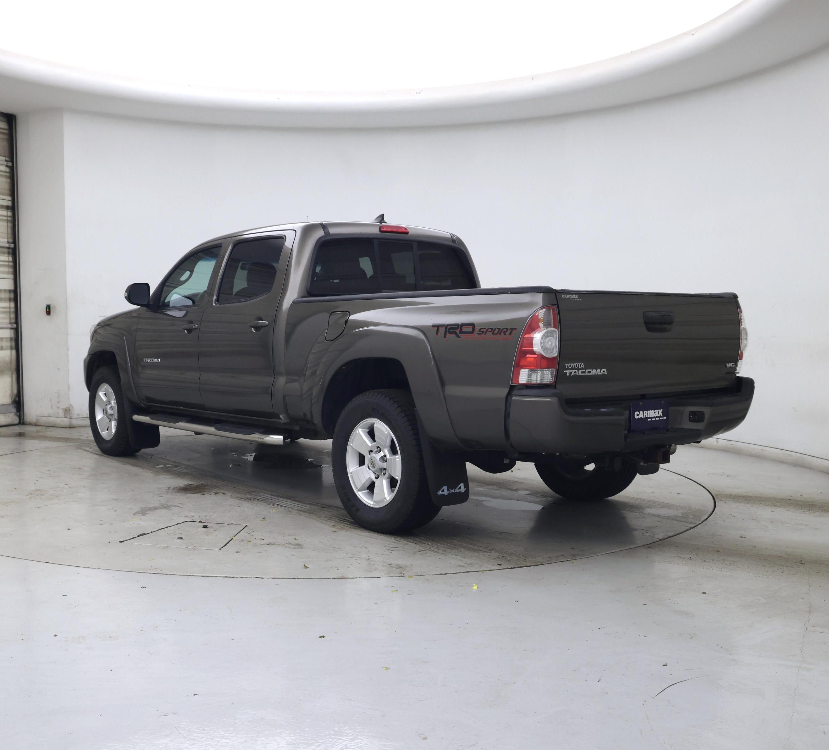 Thumbnail: 2015 Toyota Tacoma - 2