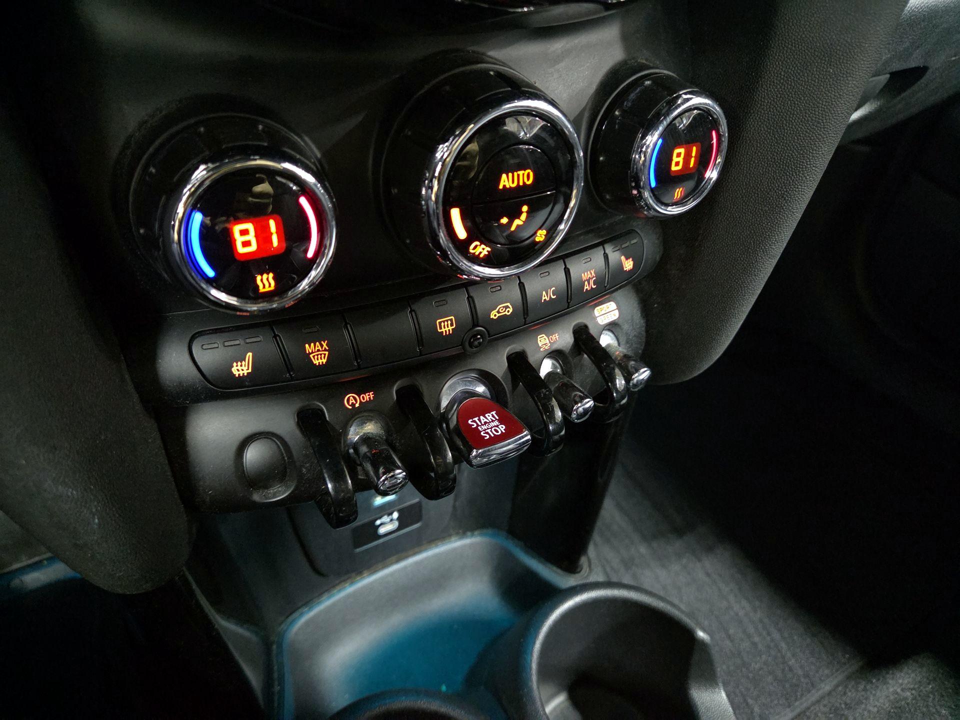 Thumbnail: 2021 MINI Cooper - 17
