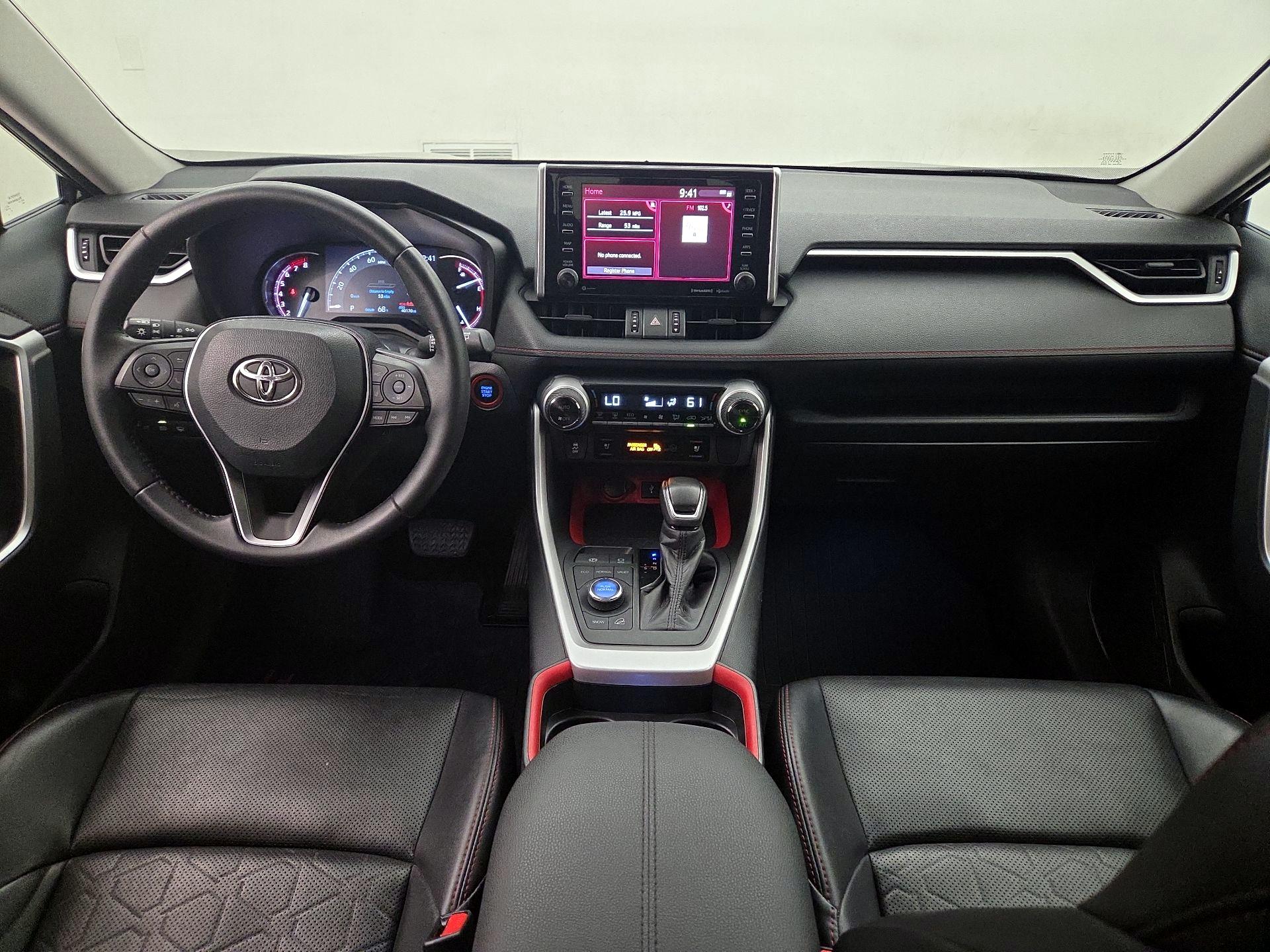 Thumbnail: 2020 Toyota RAV4 - 9