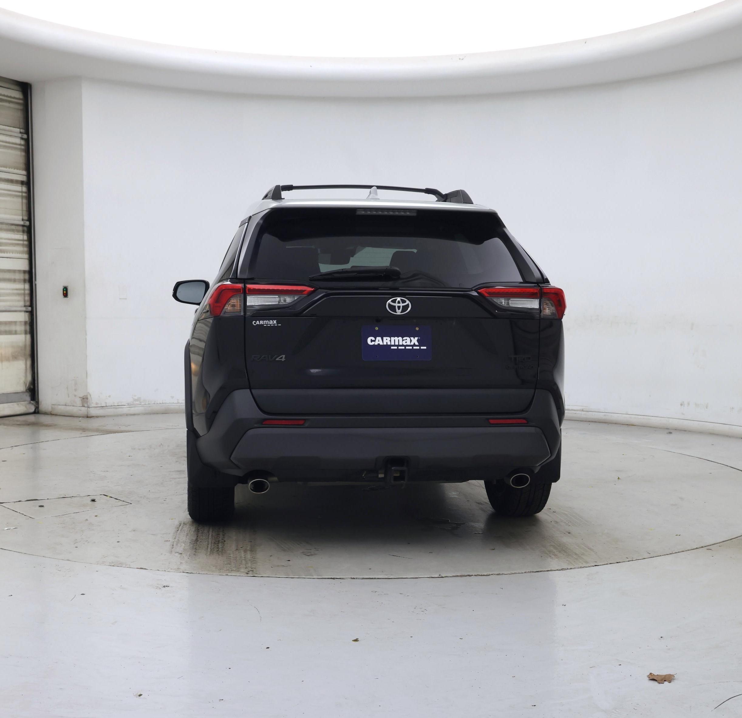Thumbnail: 2020 Toyota RAV4 - 6