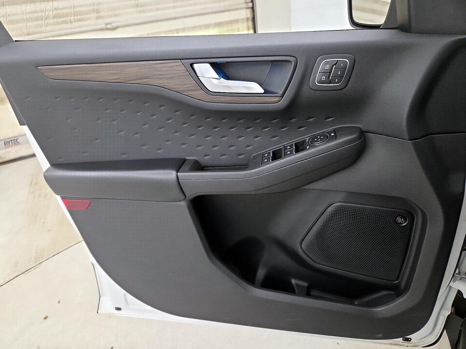 2020 Ford Escape Titanium - Photo 13