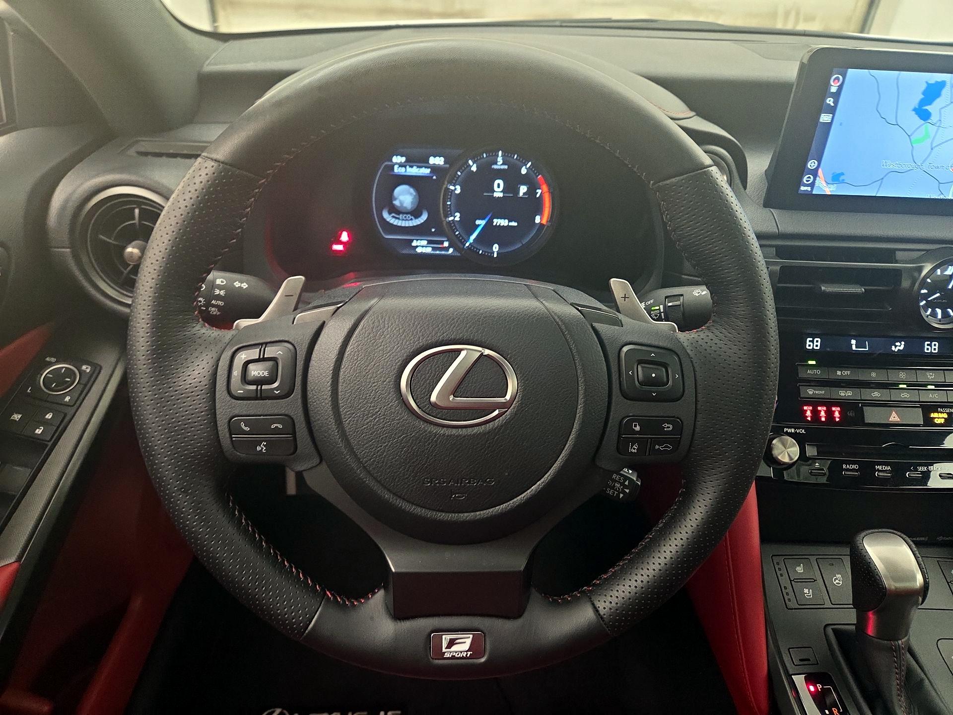 Thumbnail: 2025 Lexus IS - 10