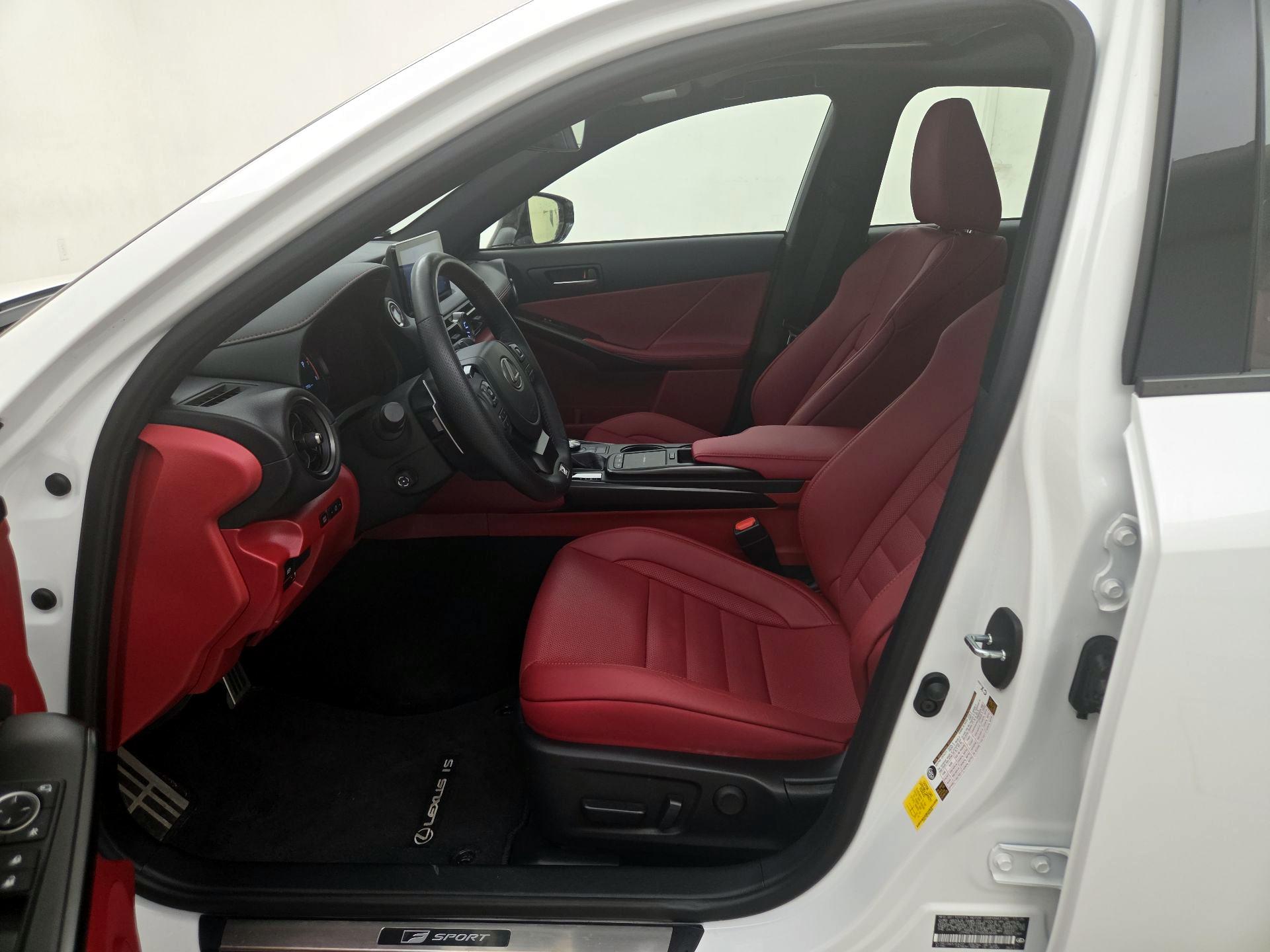 Thumbnail: 2025 Lexus IS - 11