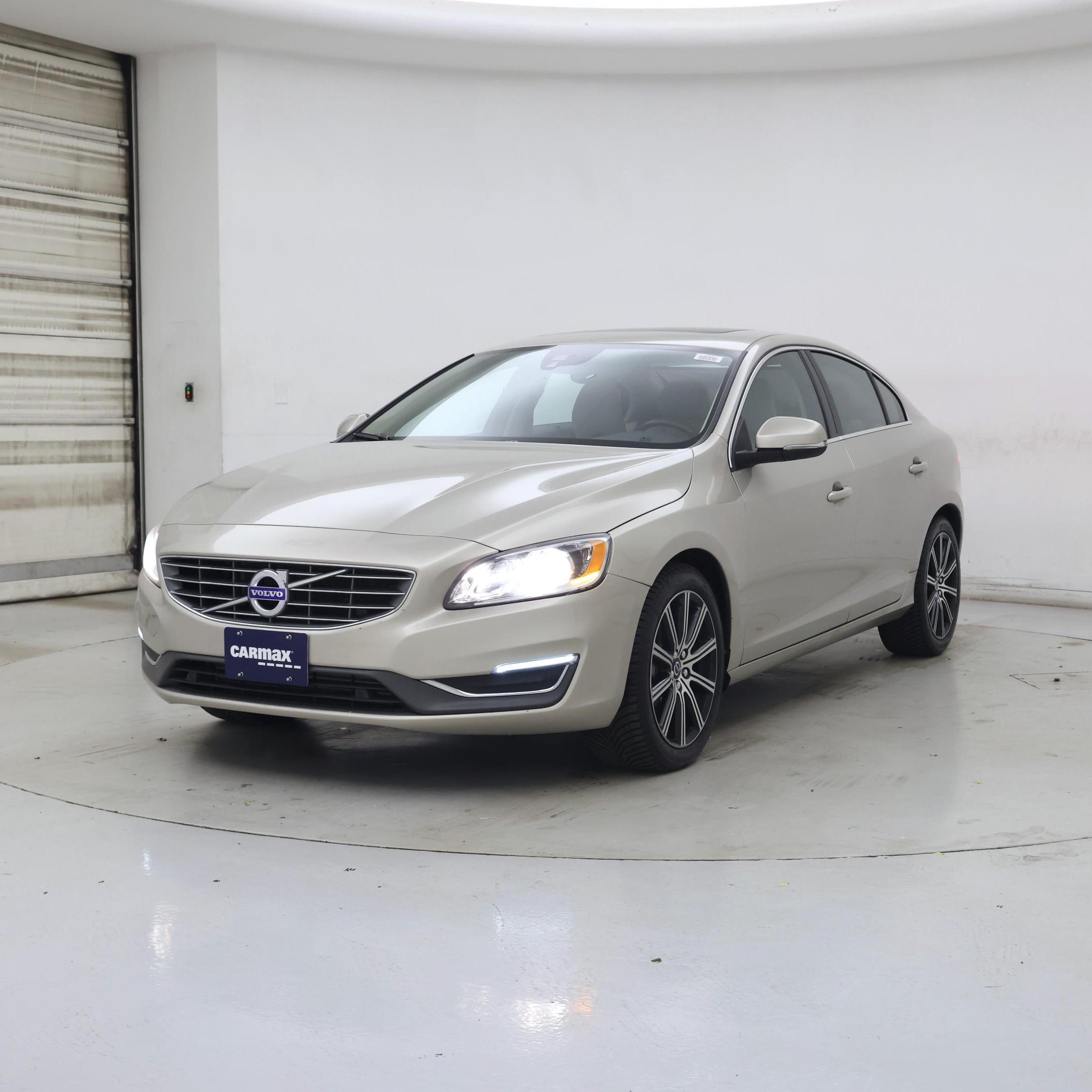 Thumbnail: 2017 Volvo S60 - 4