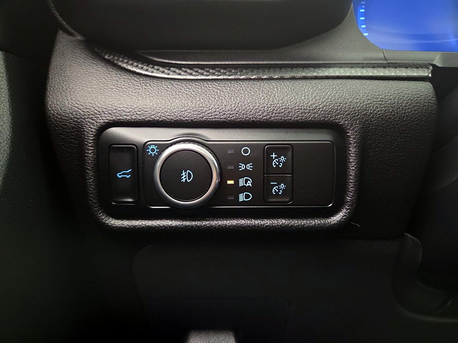 Thumbnail: 2023 Ford Explorer - 13