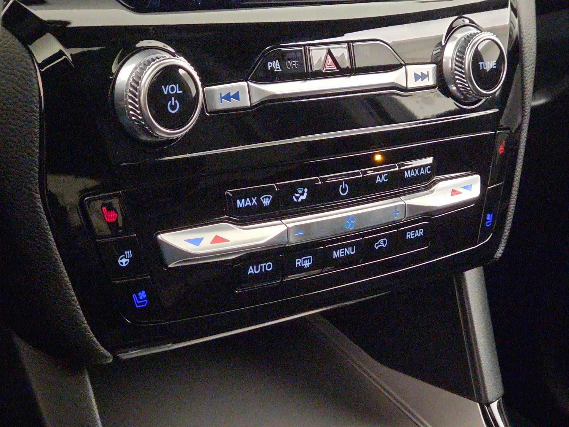 Thumbnail: 2023 Ford Explorer - 17