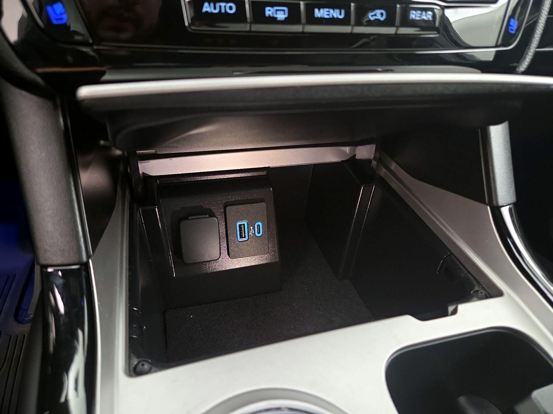 Thumbnail: 2023 Ford Explorer - 19