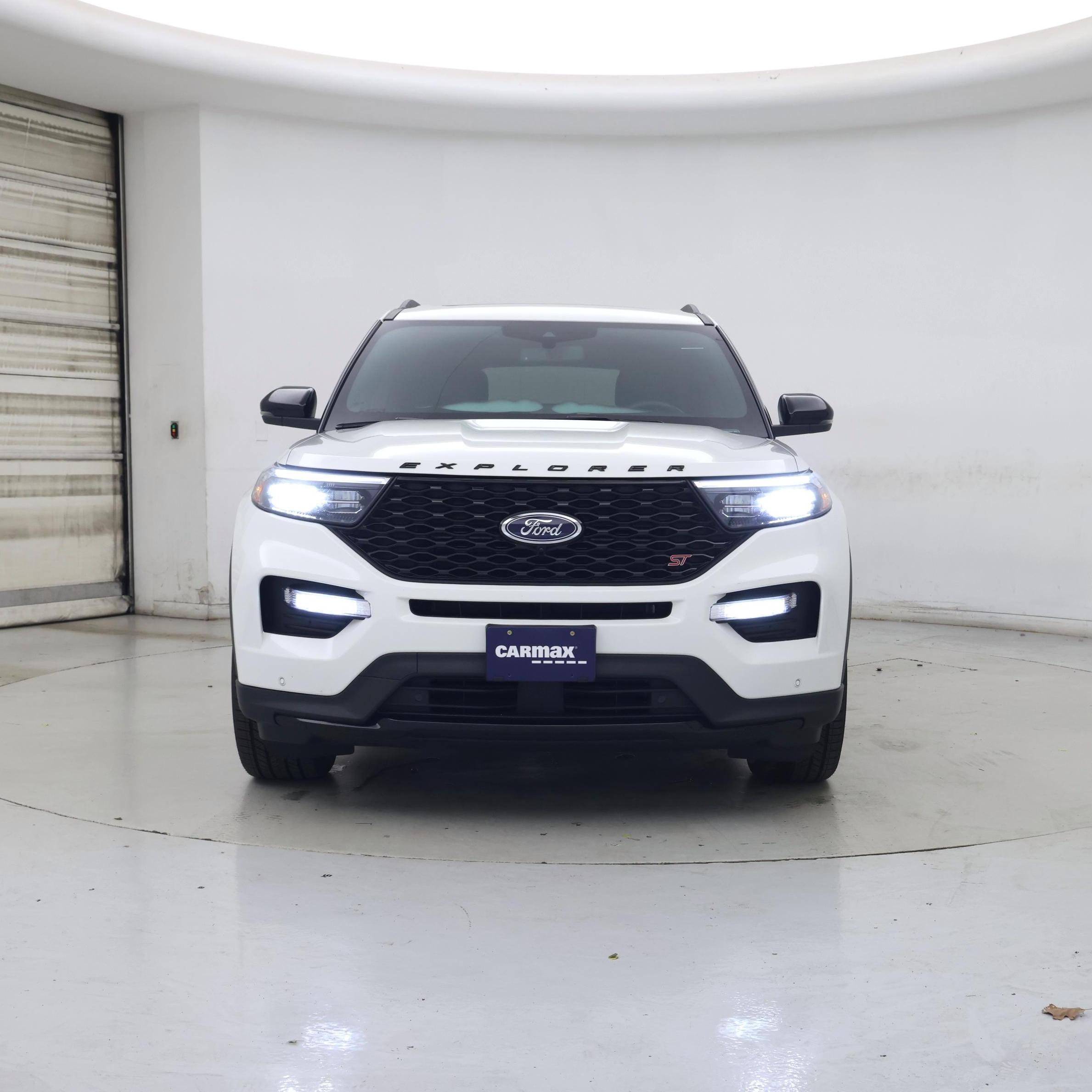 Thumbnail: 2023 Ford Explorer - 5