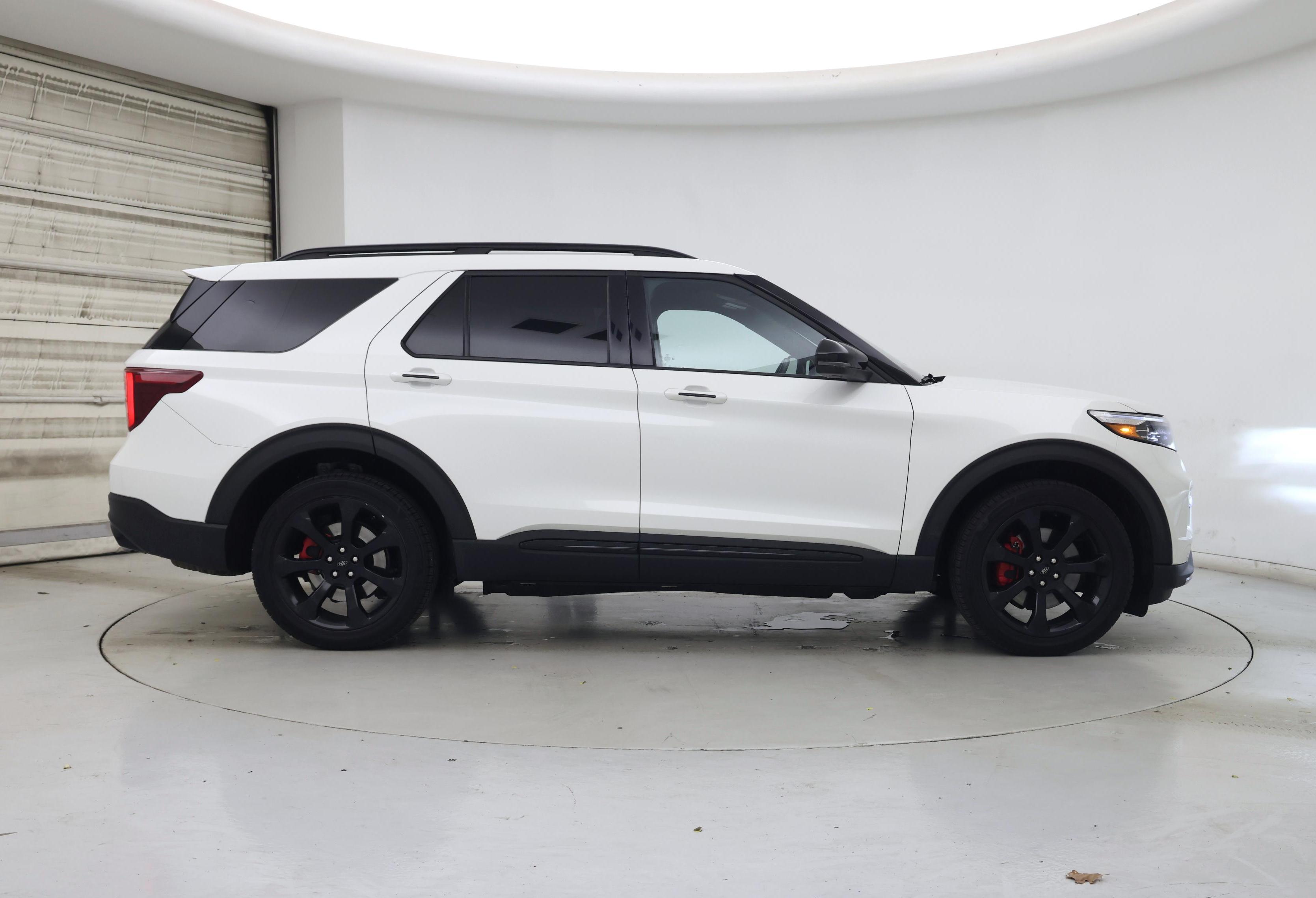 Thumbnail: 2023 Ford Explorer - 7