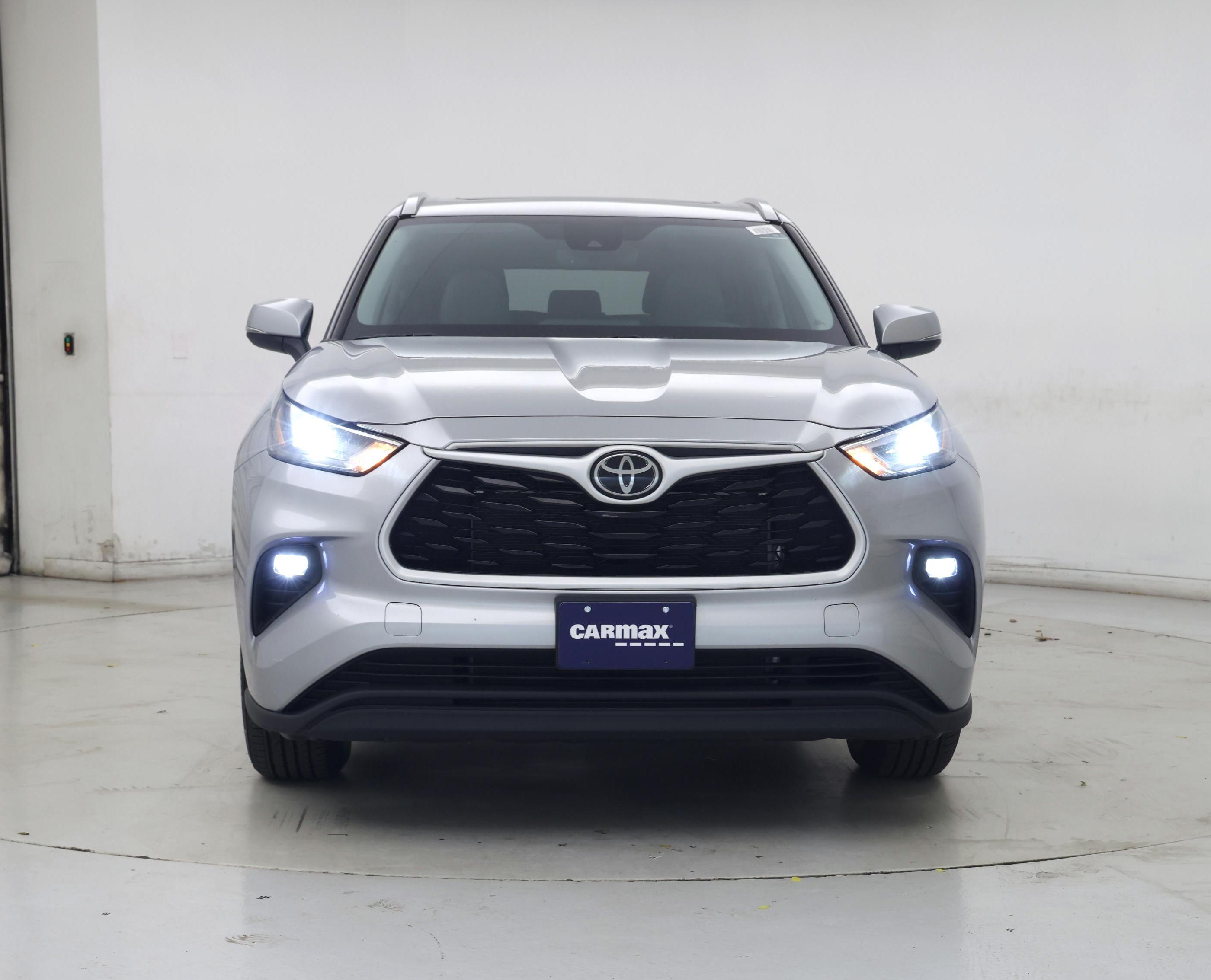 Thumbnail: 2022 Toyota Highlander - 5