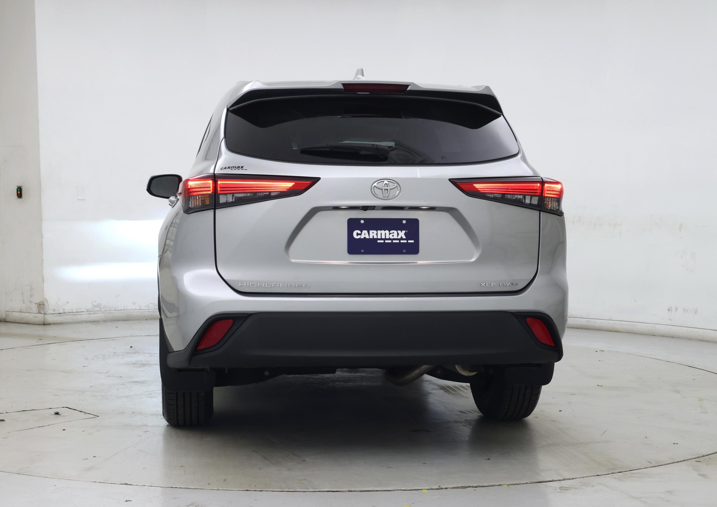 Thumbnail: 2022 Toyota Highlander - 6