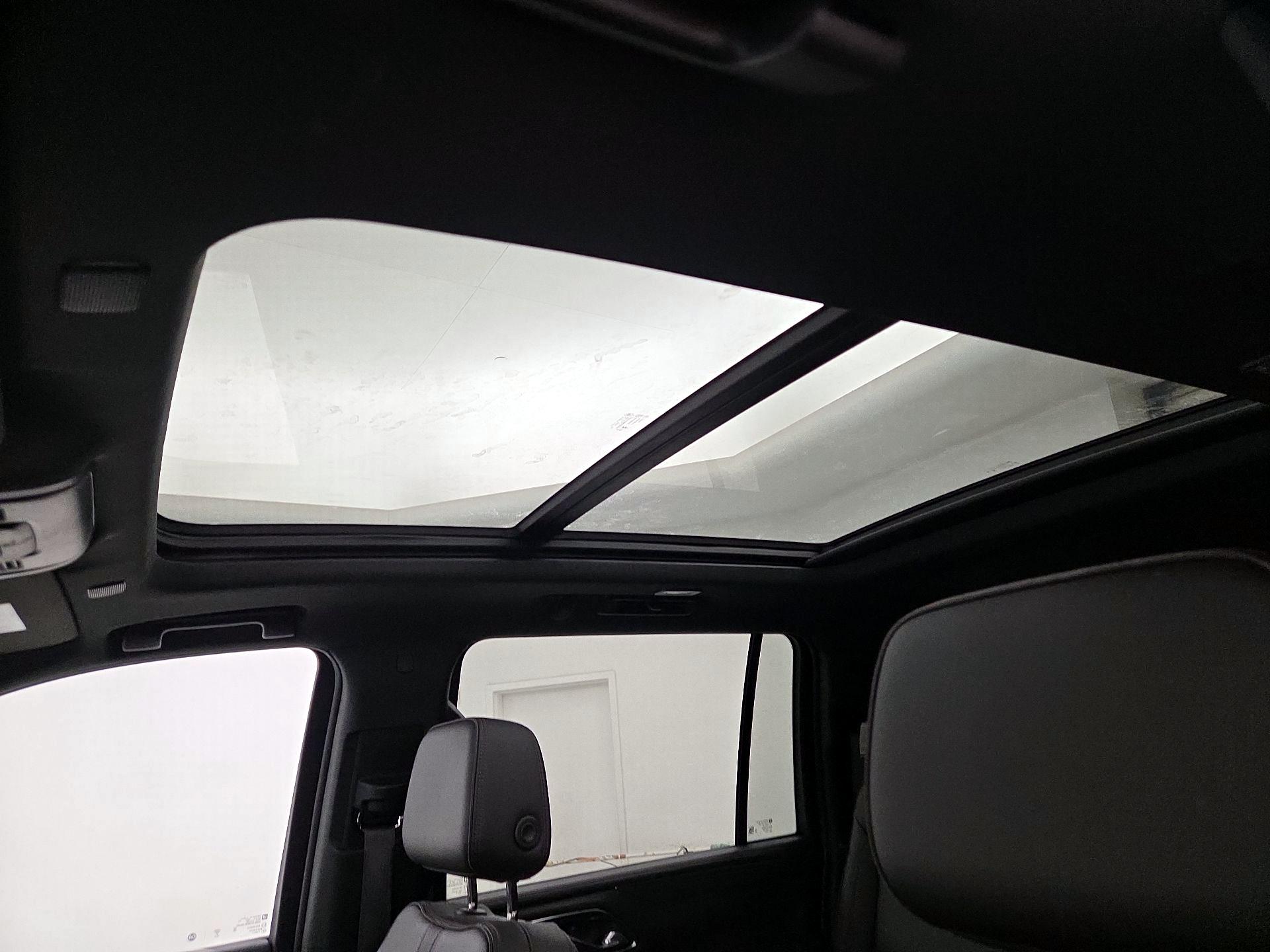 Thumbnail: 2024 Chevrolet Suburban - 19