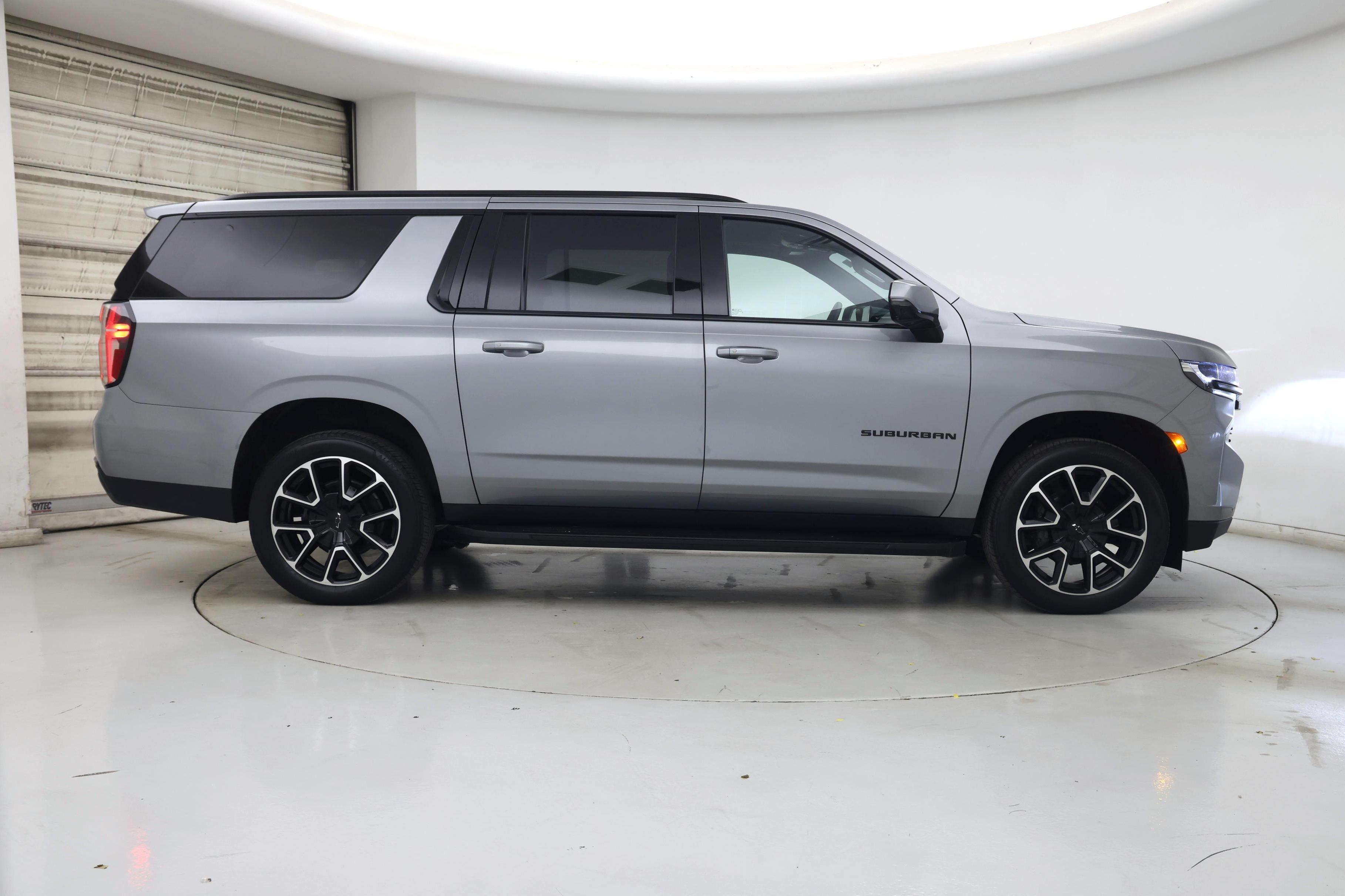 Thumbnail: 2024 Chevrolet Suburban - 7