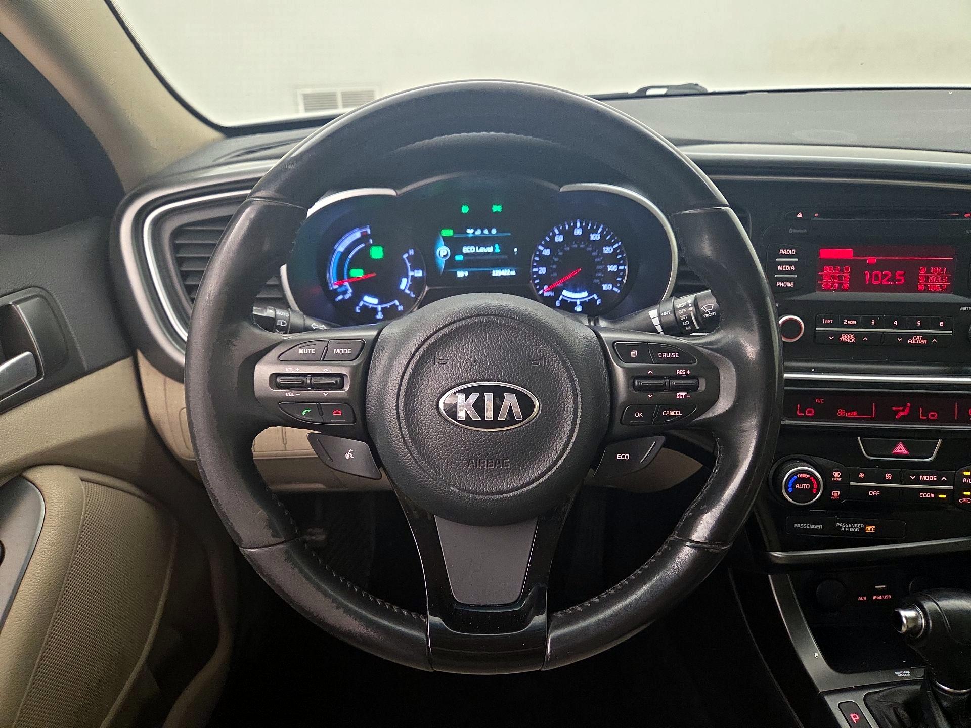 Thumbnail: 2016 Kia Optima - 10