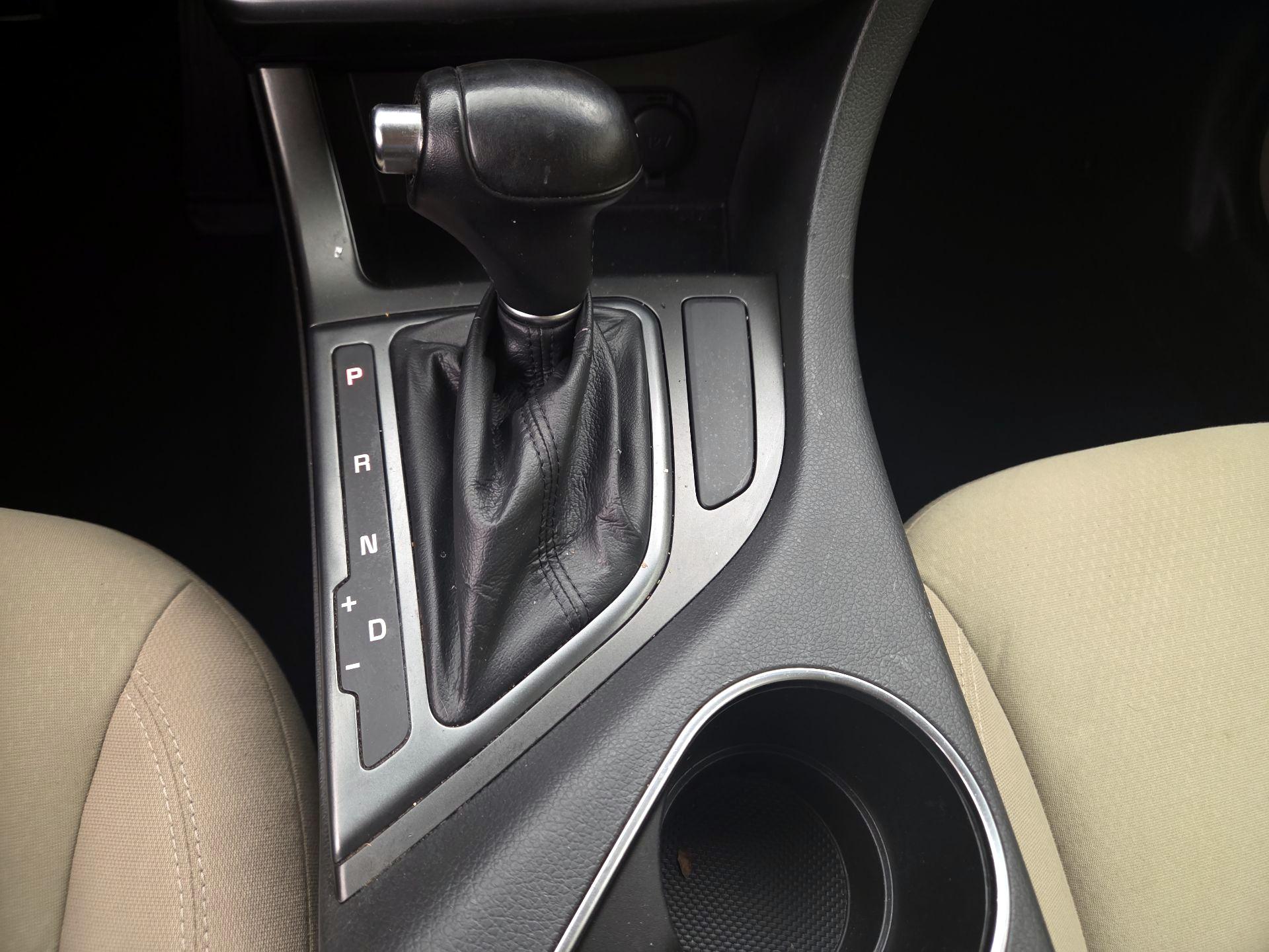 Thumbnail: 2016 Kia Optima - 16