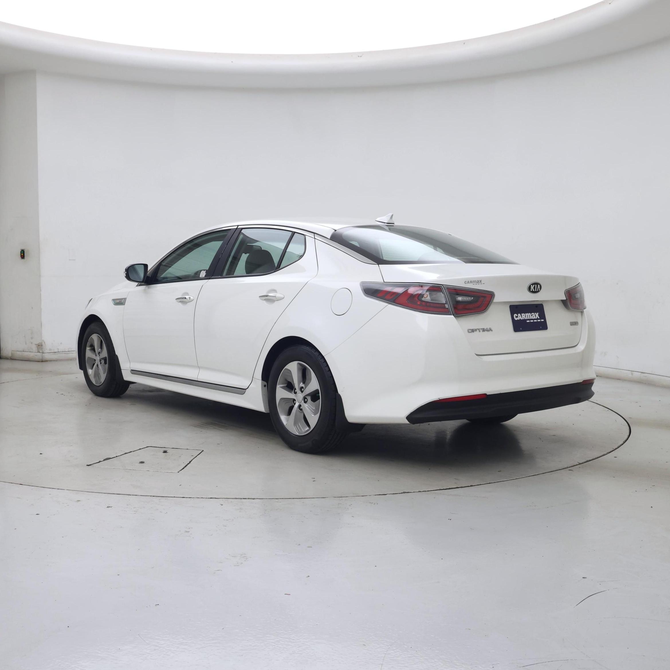 Thumbnail: 2016 Kia Optima - 2