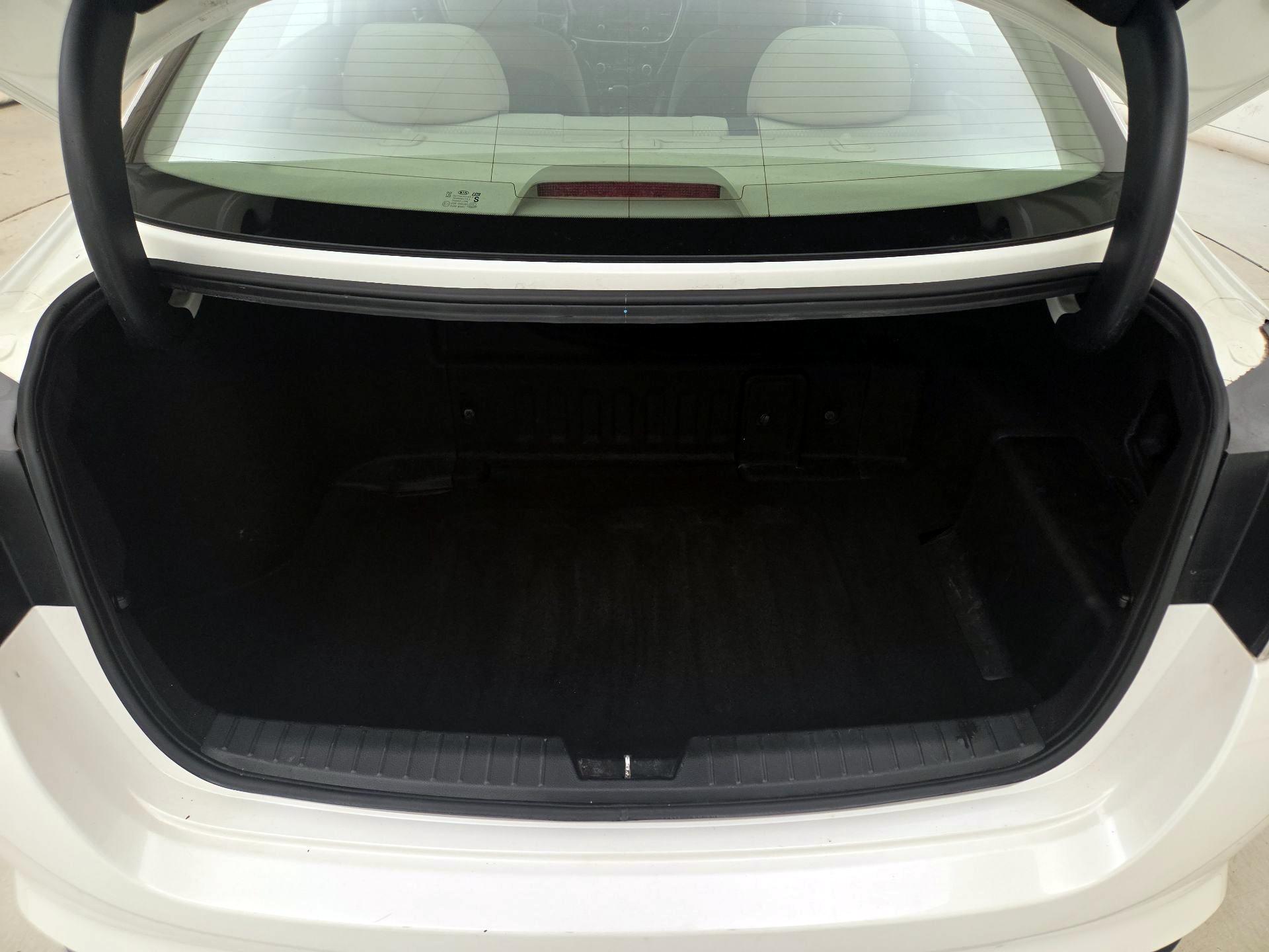 Thumbnail: 2016 Kia Optima - 19