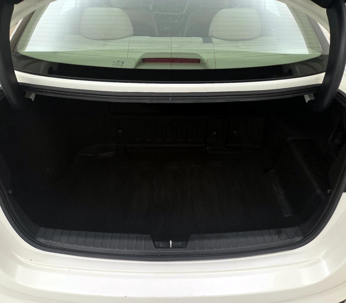 Trunk/Cargo (Seats Up)