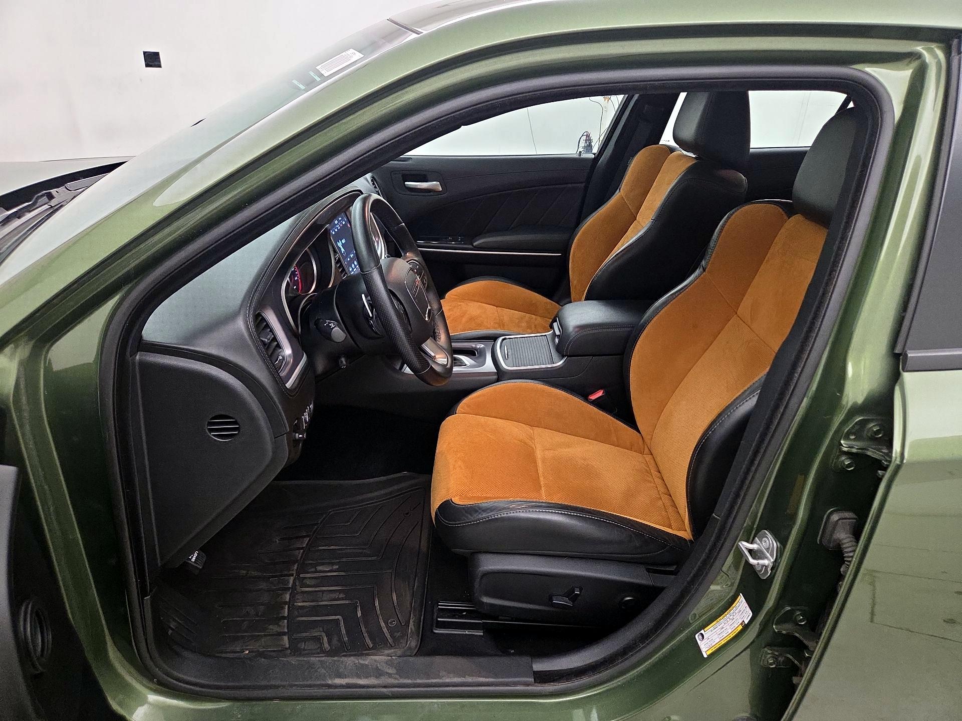Thumbnail: 2020 Dodge Charger - 11