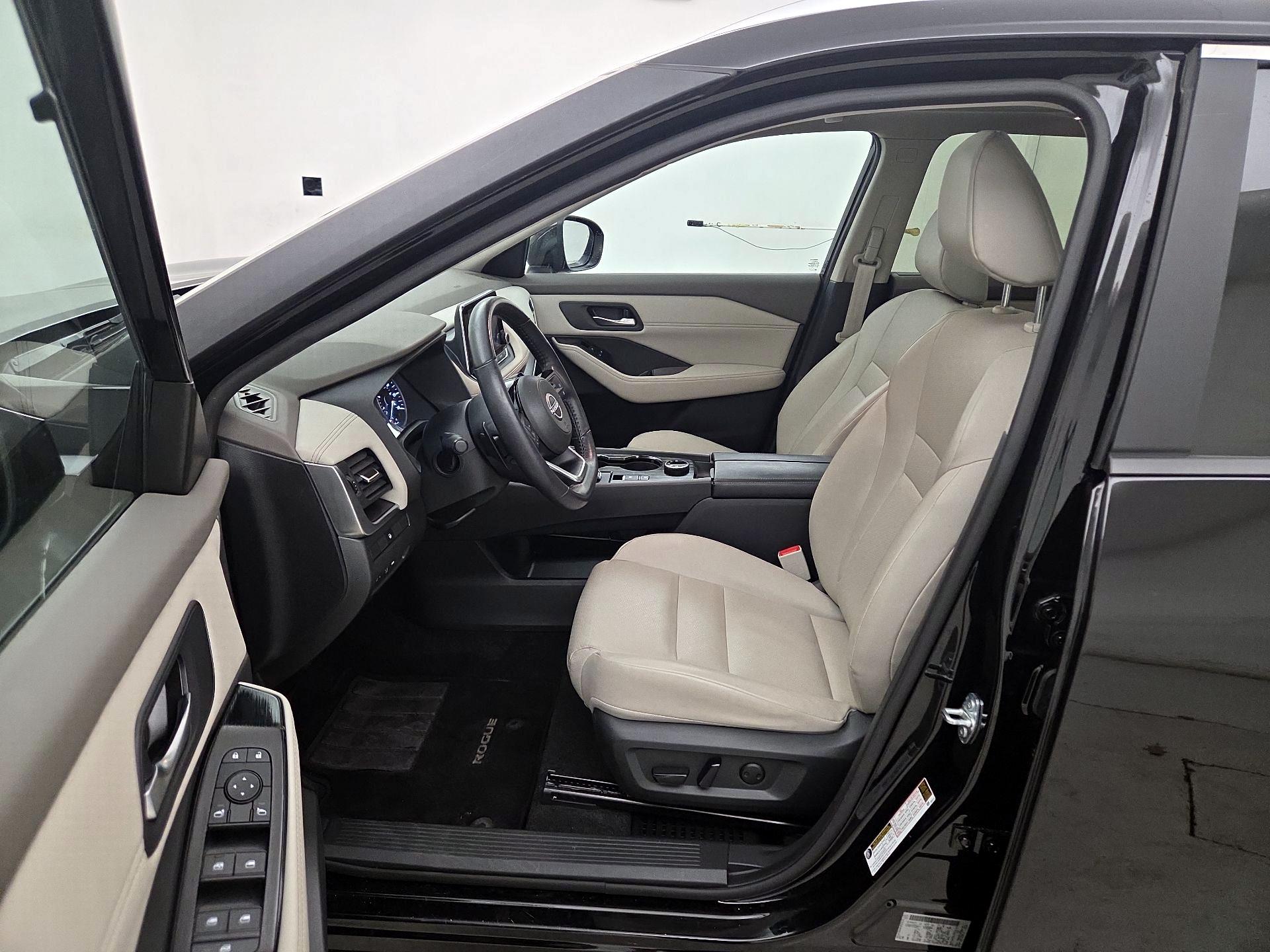 Thumbnail: 2023 Nissan Rogue - 11