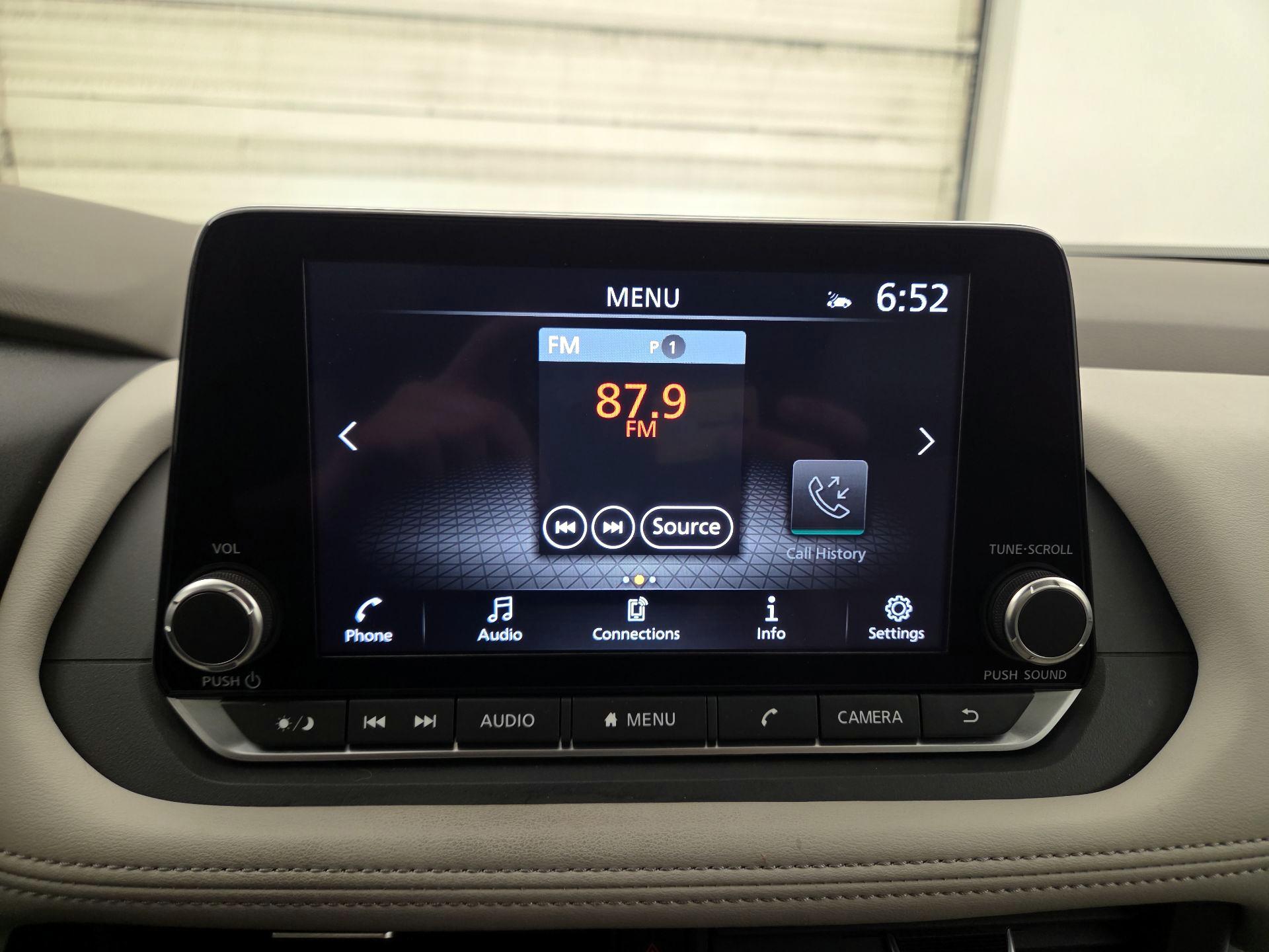 Thumbnail: 2023 Nissan Rogue - 15